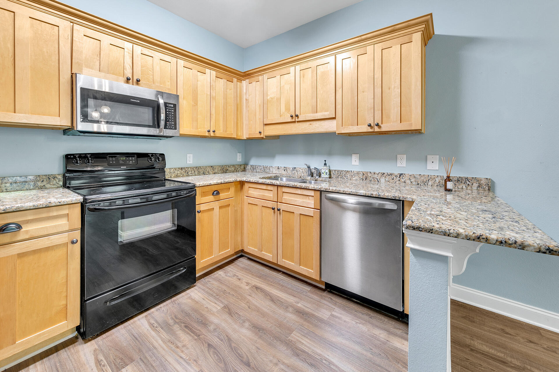 TOPSAIL VILLAGE - Residential