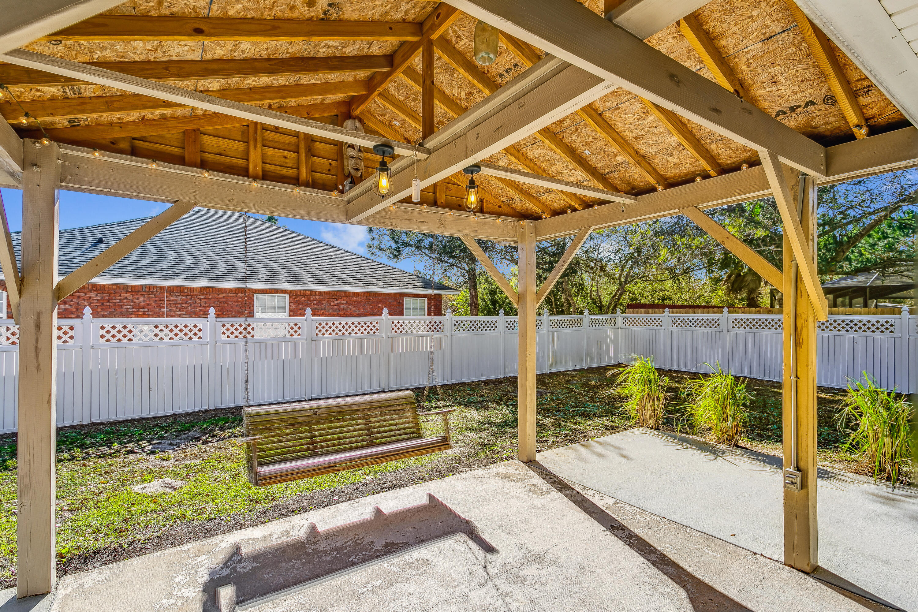 QUAYSIDE VILLAGE PH III - Residential