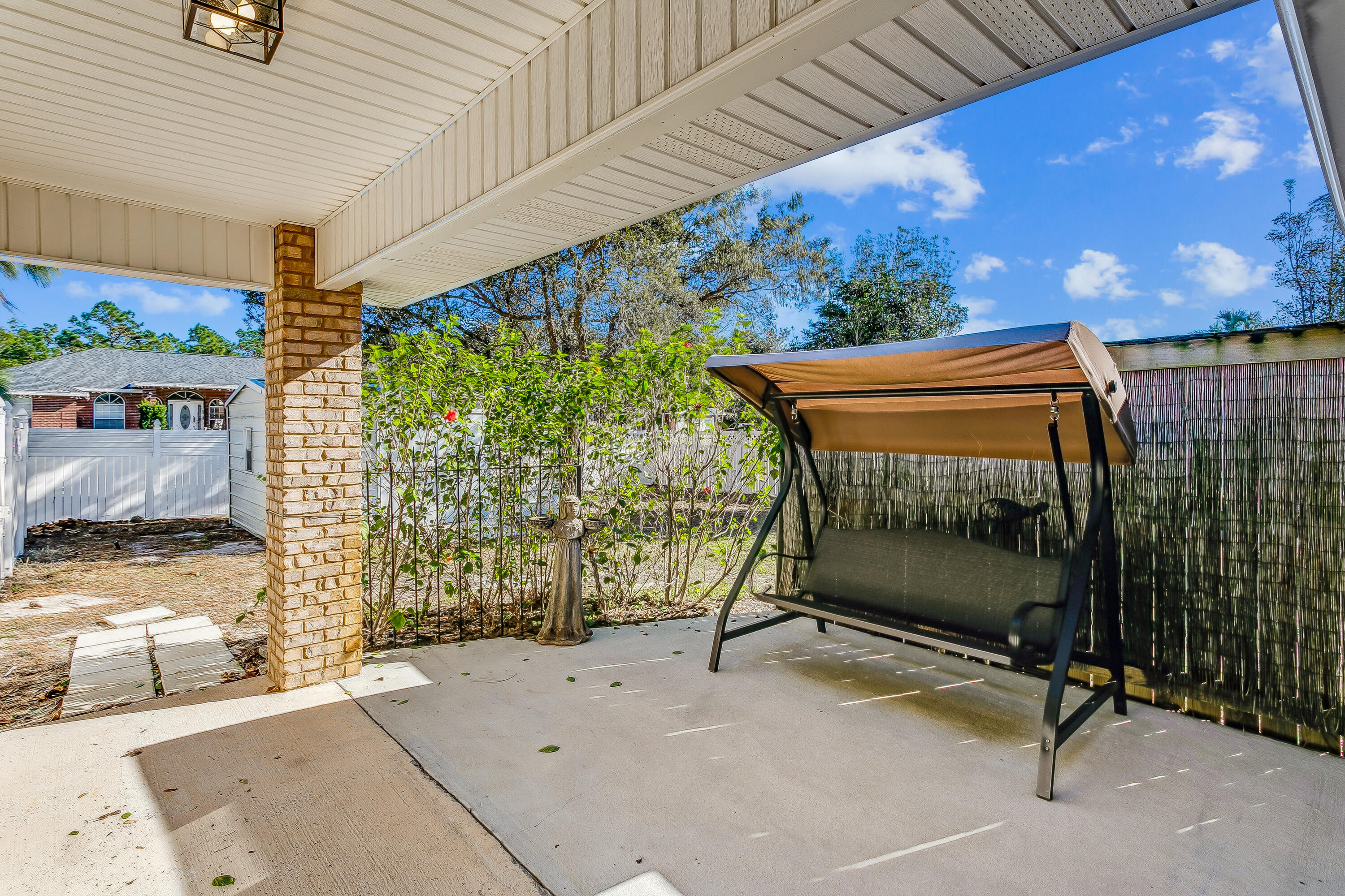 QUAYSIDE VILLAGE PH III - Residential