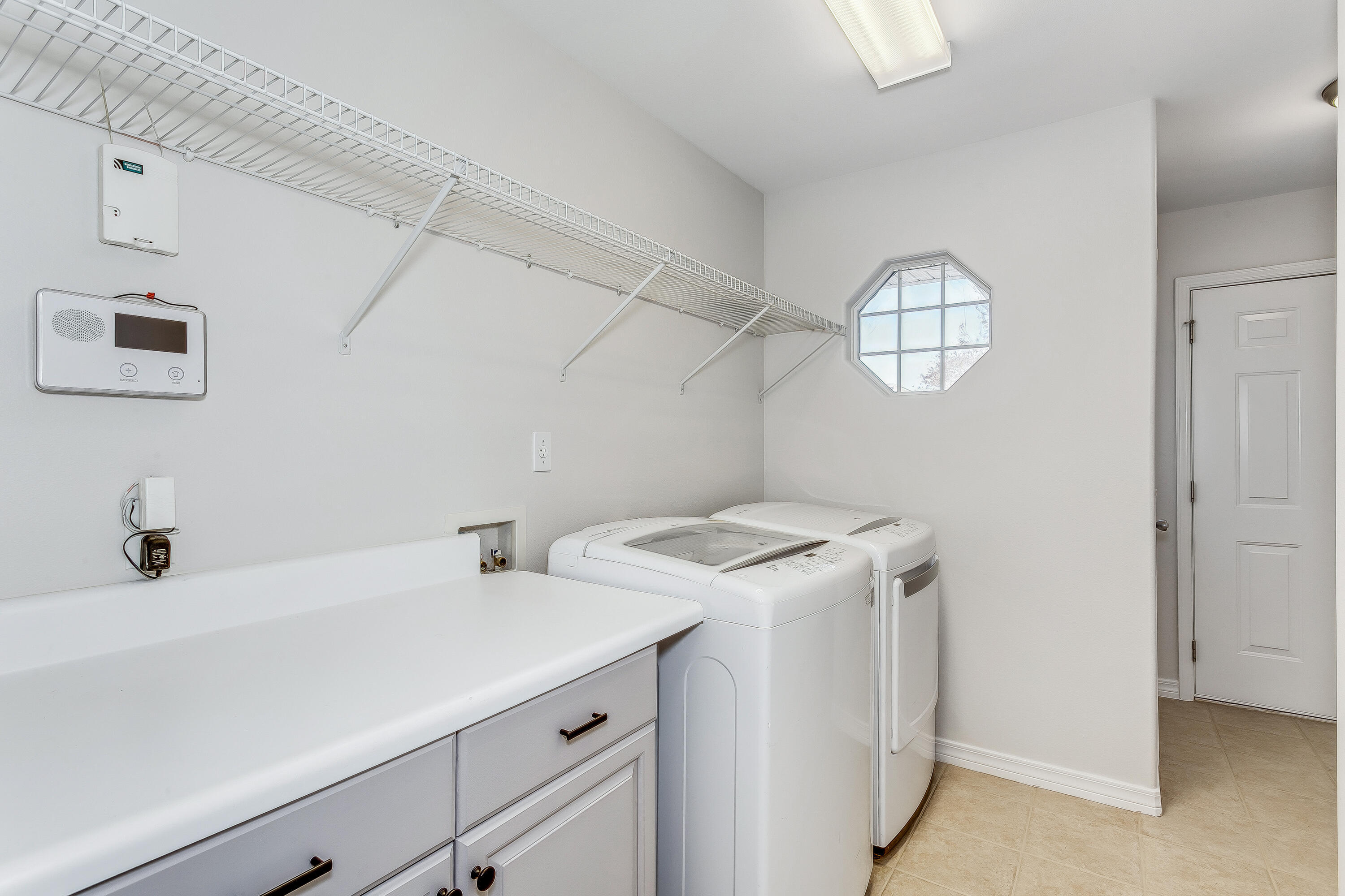 QUAYSIDE VILLAGE PH III - Residential