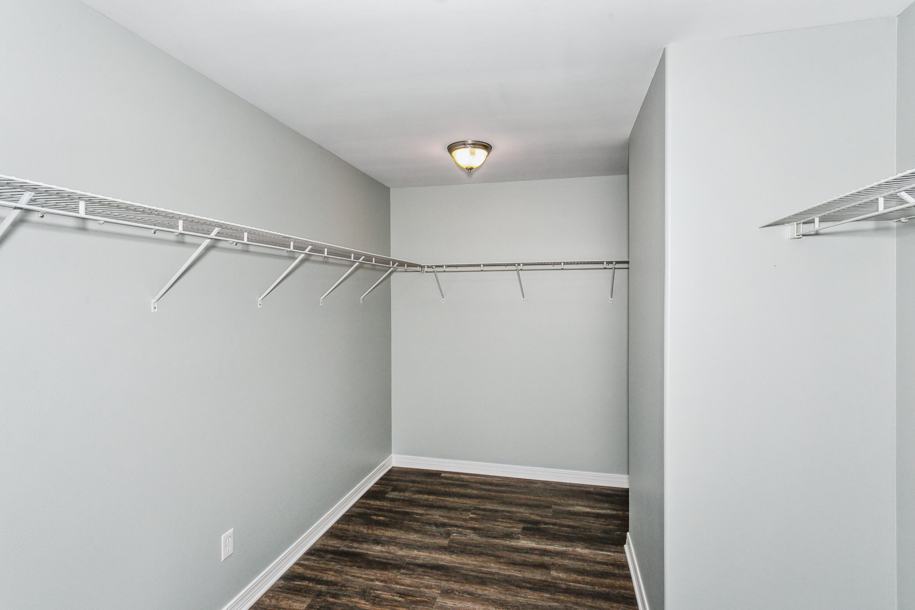 QUAYSIDE VILLAGE PH III - Residential