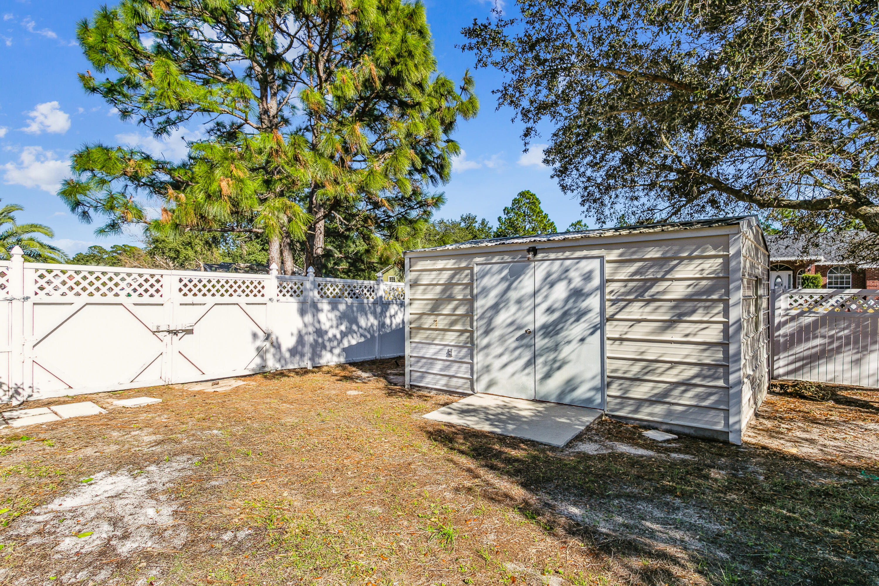 QUAYSIDE VILLAGE PH III - Residential