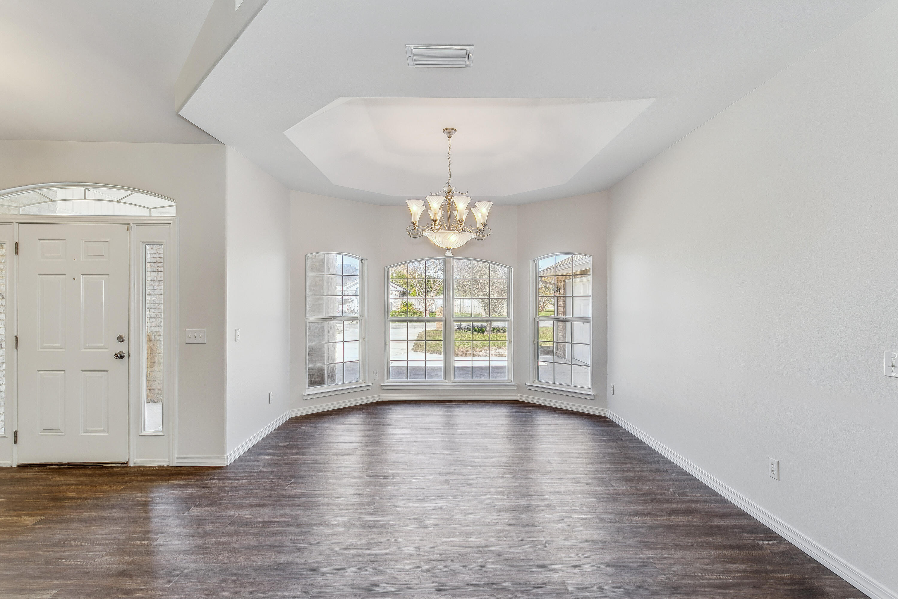 QUAYSIDE VILLAGE PH III - Residential