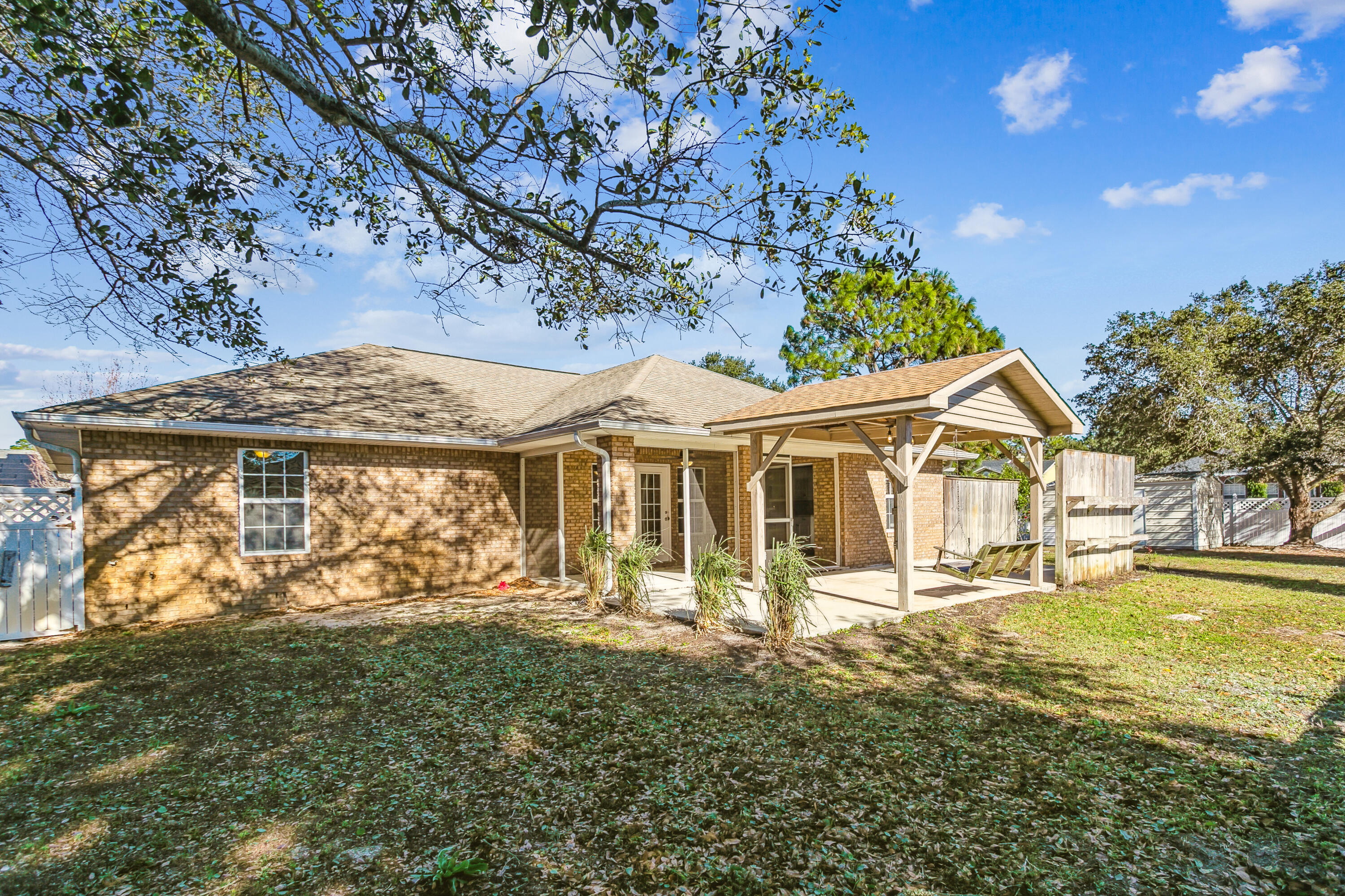 QUAYSIDE VILLAGE PH III - Residential