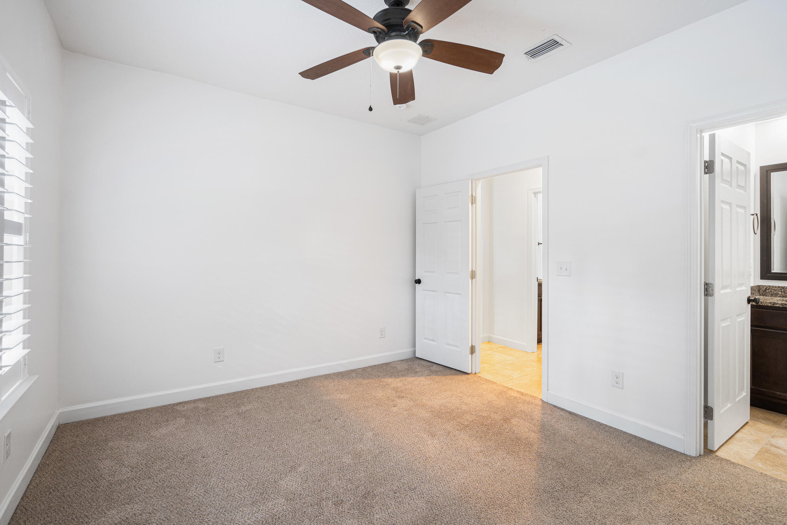 GARNIERS BEACH 2ND - Residential