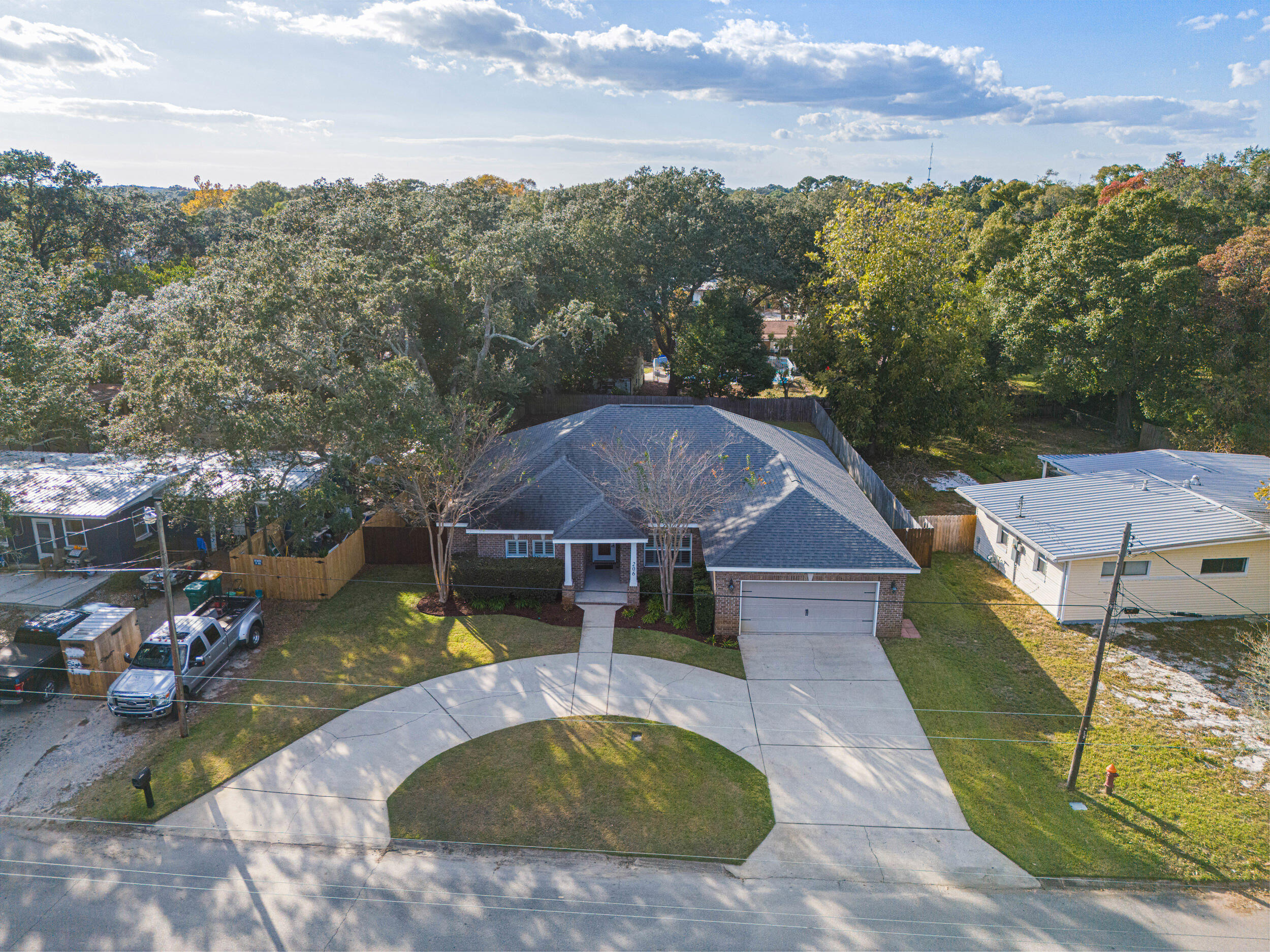 GARNIERS BEACH 2ND - Residential