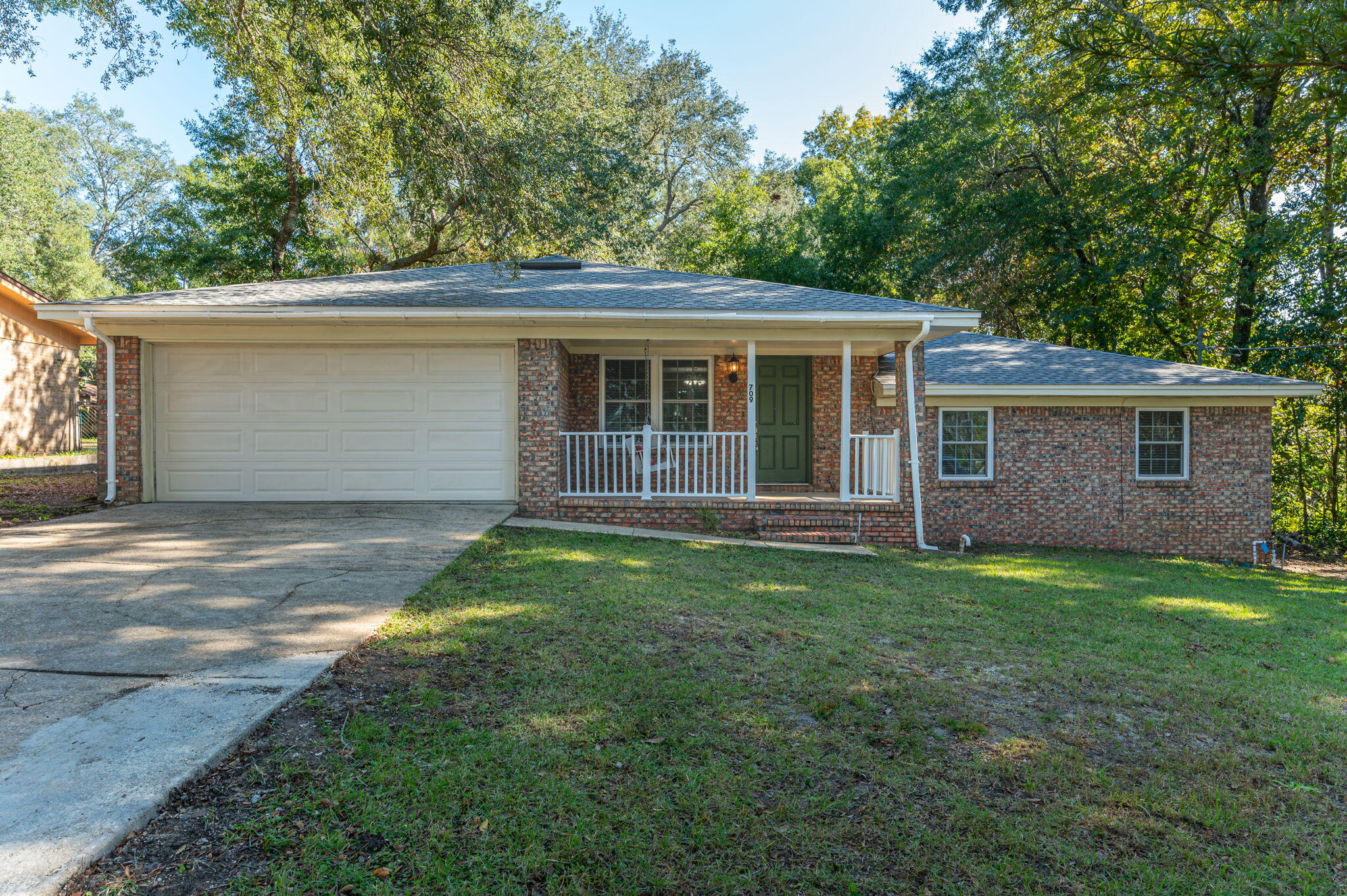 Welcome to this 3 bedroom, 2 bathroom home located in Niceville. This house boasts a prime location, perfect for those looking for convenience and accessibility to shopping, military bases and beaches. The spacious yard provides ample space for outdoor activities and entertaining. Inside, you will find modern LVP flooring throughout, adding a touch of elegance to the space. Contact us today to schedule a tour!