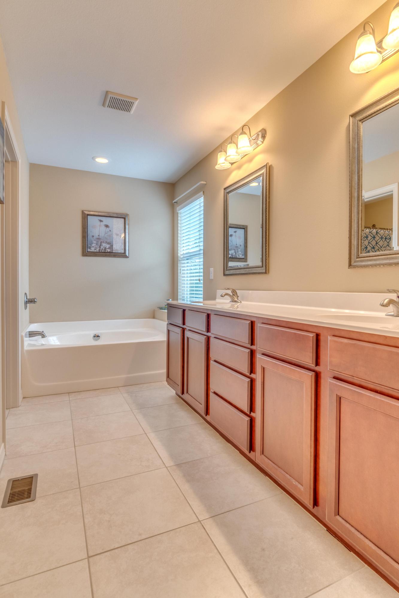 SANDY RIDGE COTTAGES - Residential