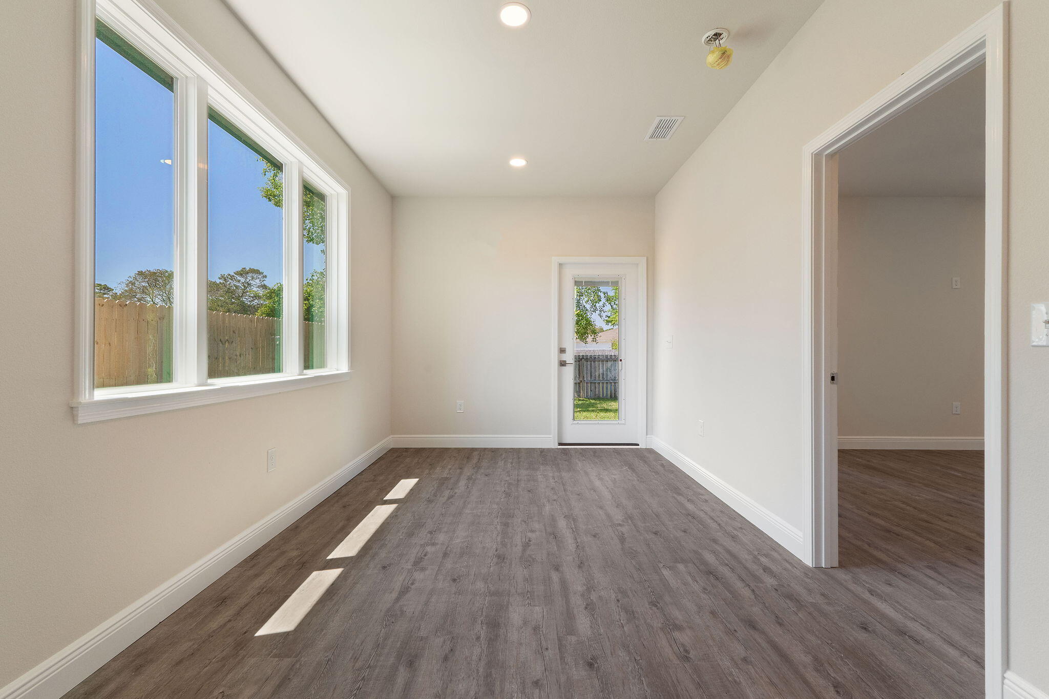 EAST BAY HEIGHTS - Residential