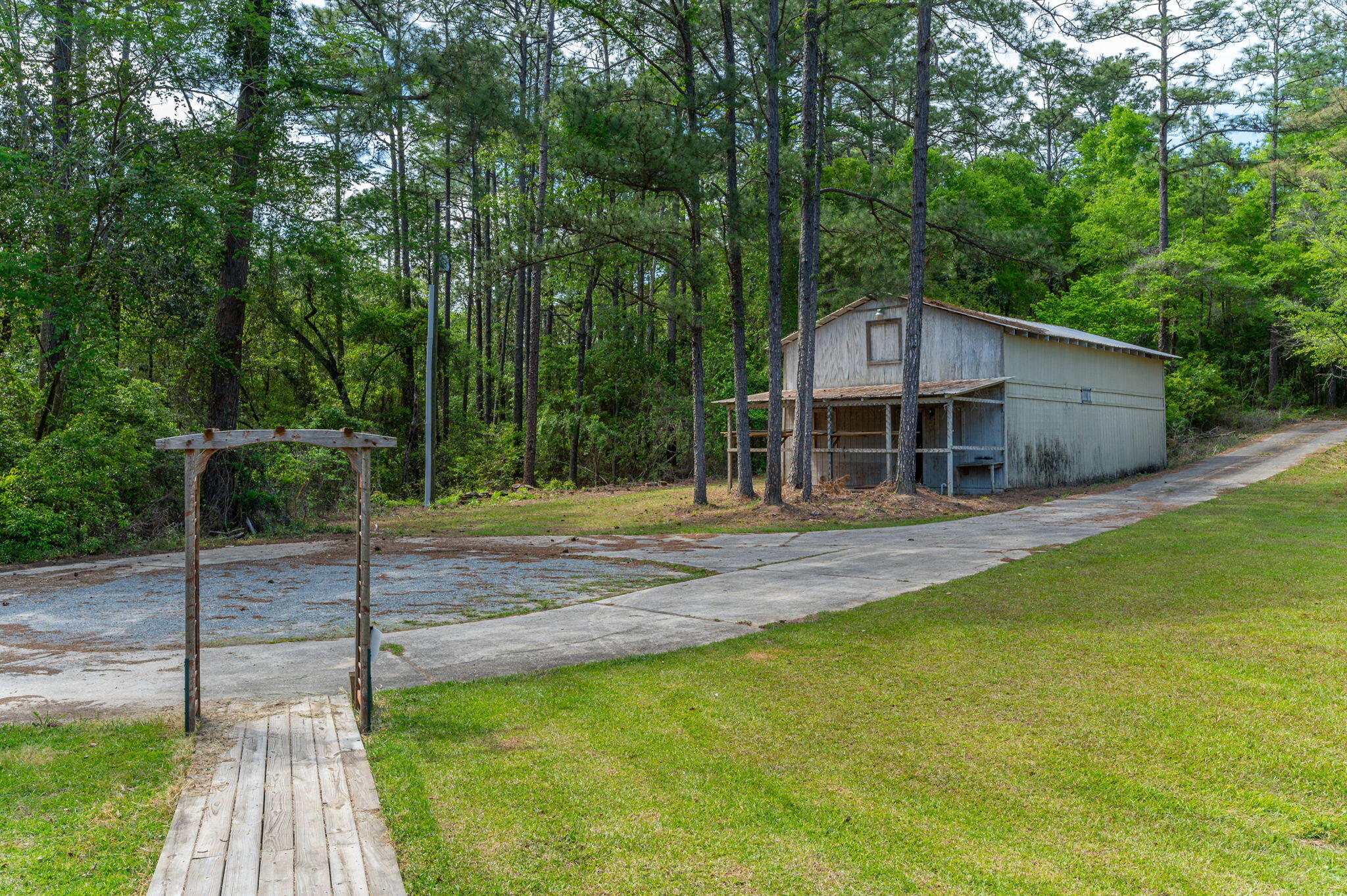 METES & BOUNDS - Residential