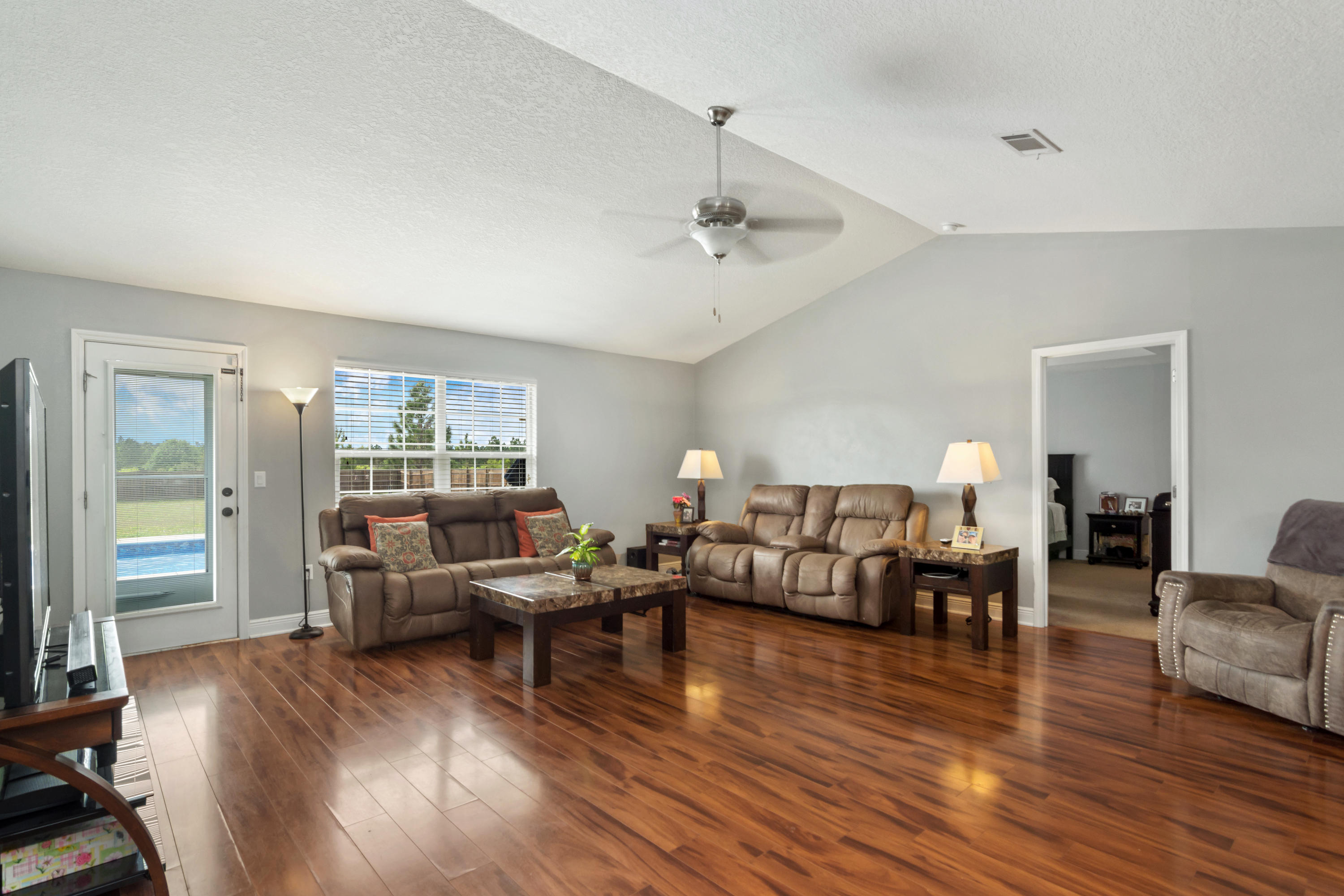 SILVER CREEK ESTATES - Residential