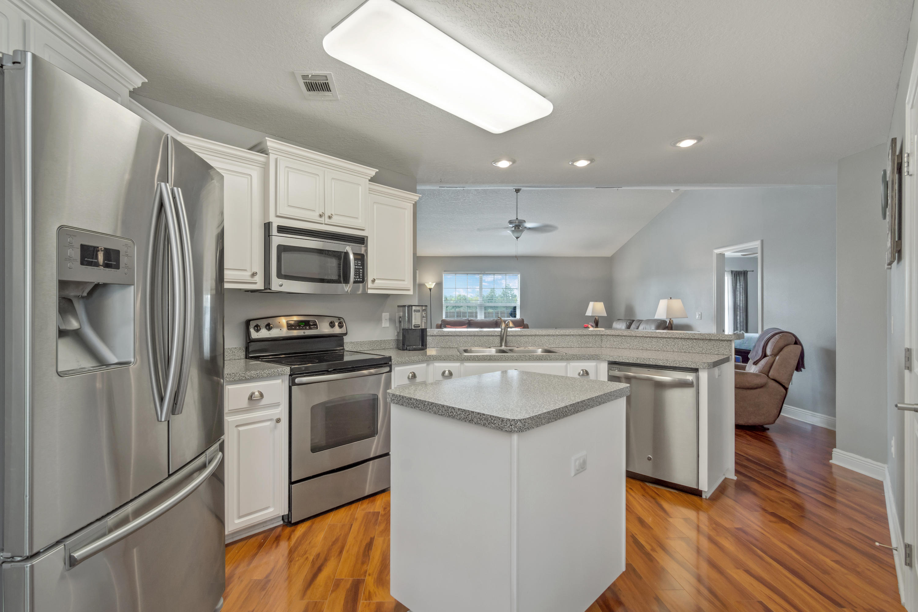 SILVER CREEK ESTATES - Residential