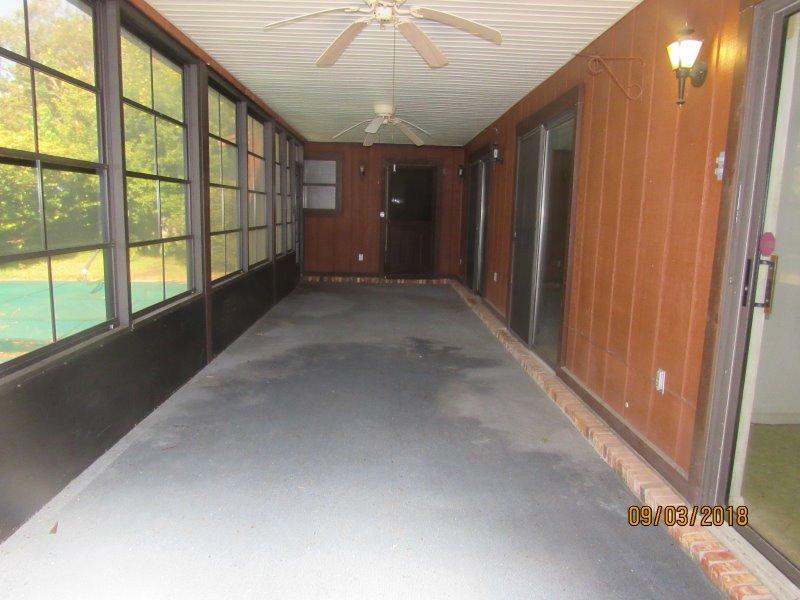 LAKE LORRAINE EST 3RD - Residential