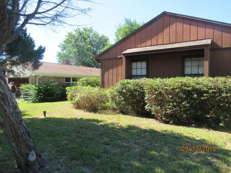 LAKE LORRAINE EST 3RD - Residential