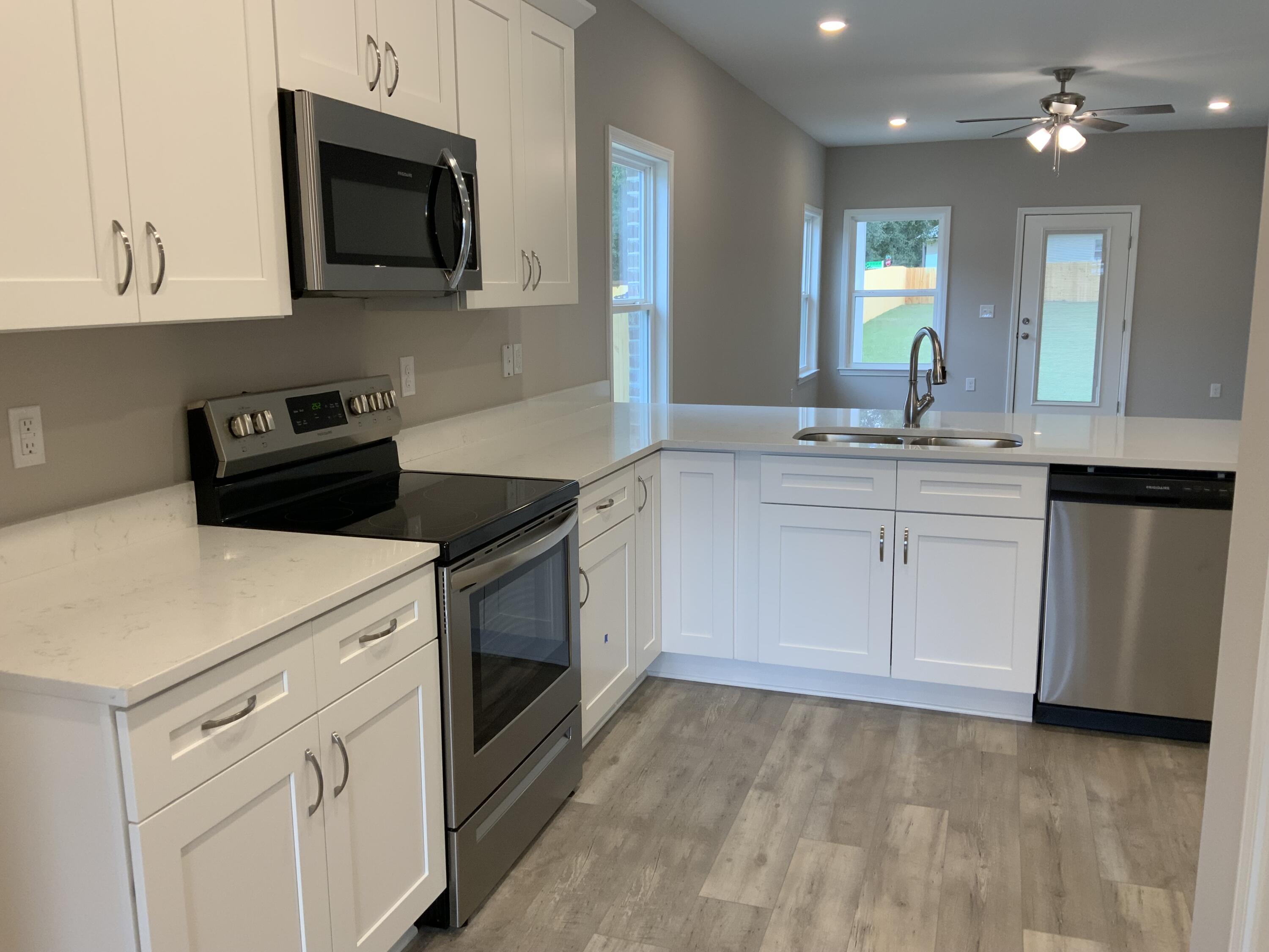 LIBERTY OAKS - Residential