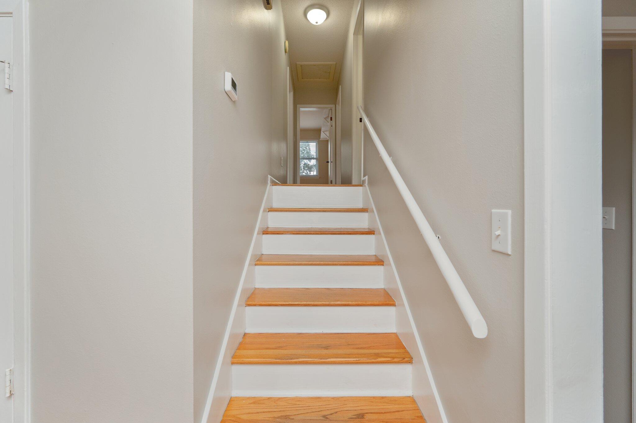 CREEKSIDE 3 - Residential Lease