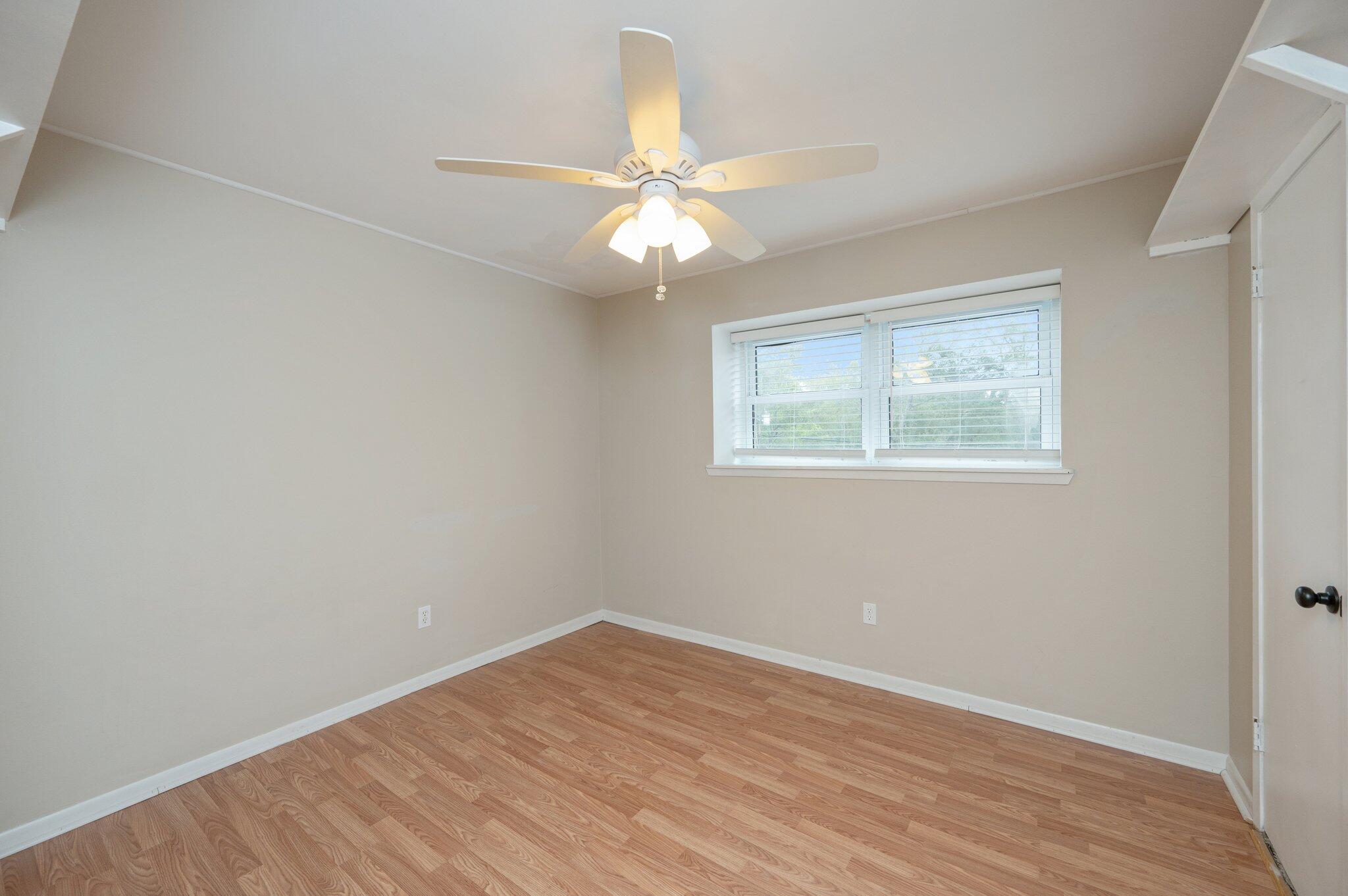 CREEKSIDE 3 - Residential Lease