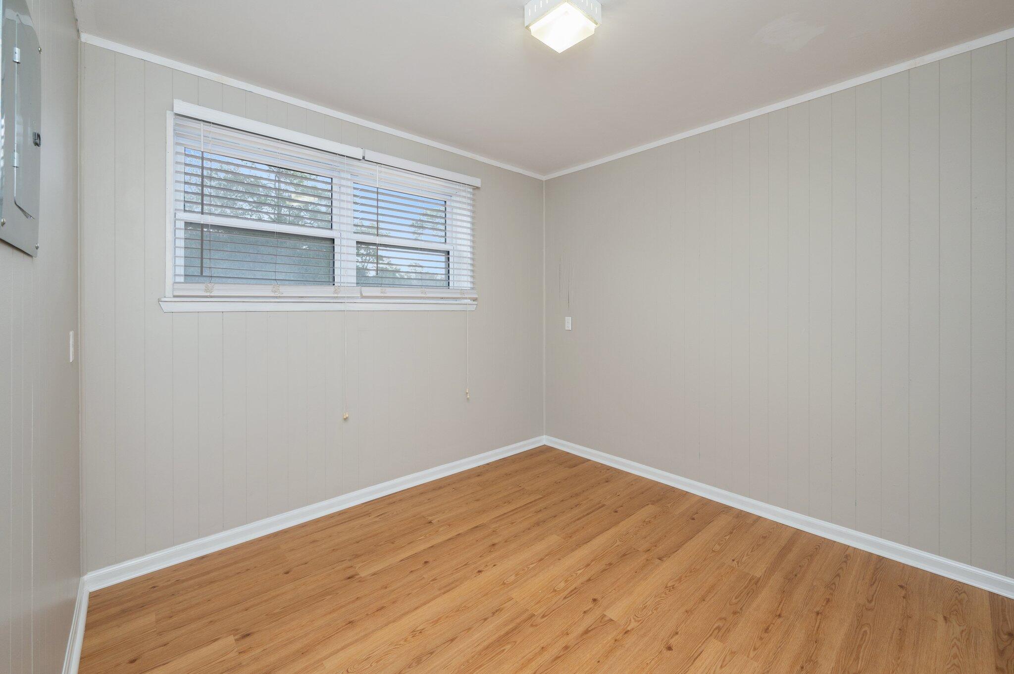 CREEKSIDE 3 - Residential Lease