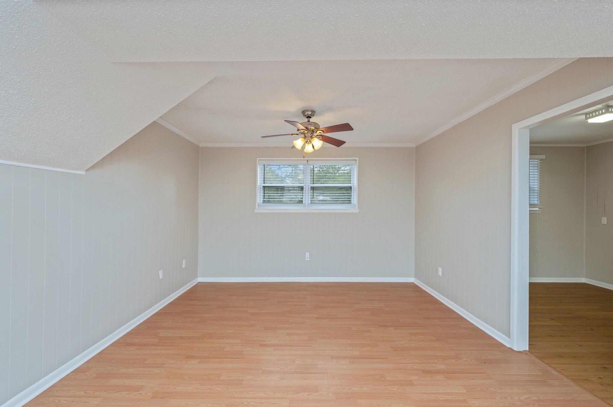 CREEKSIDE 3 - Residential Lease