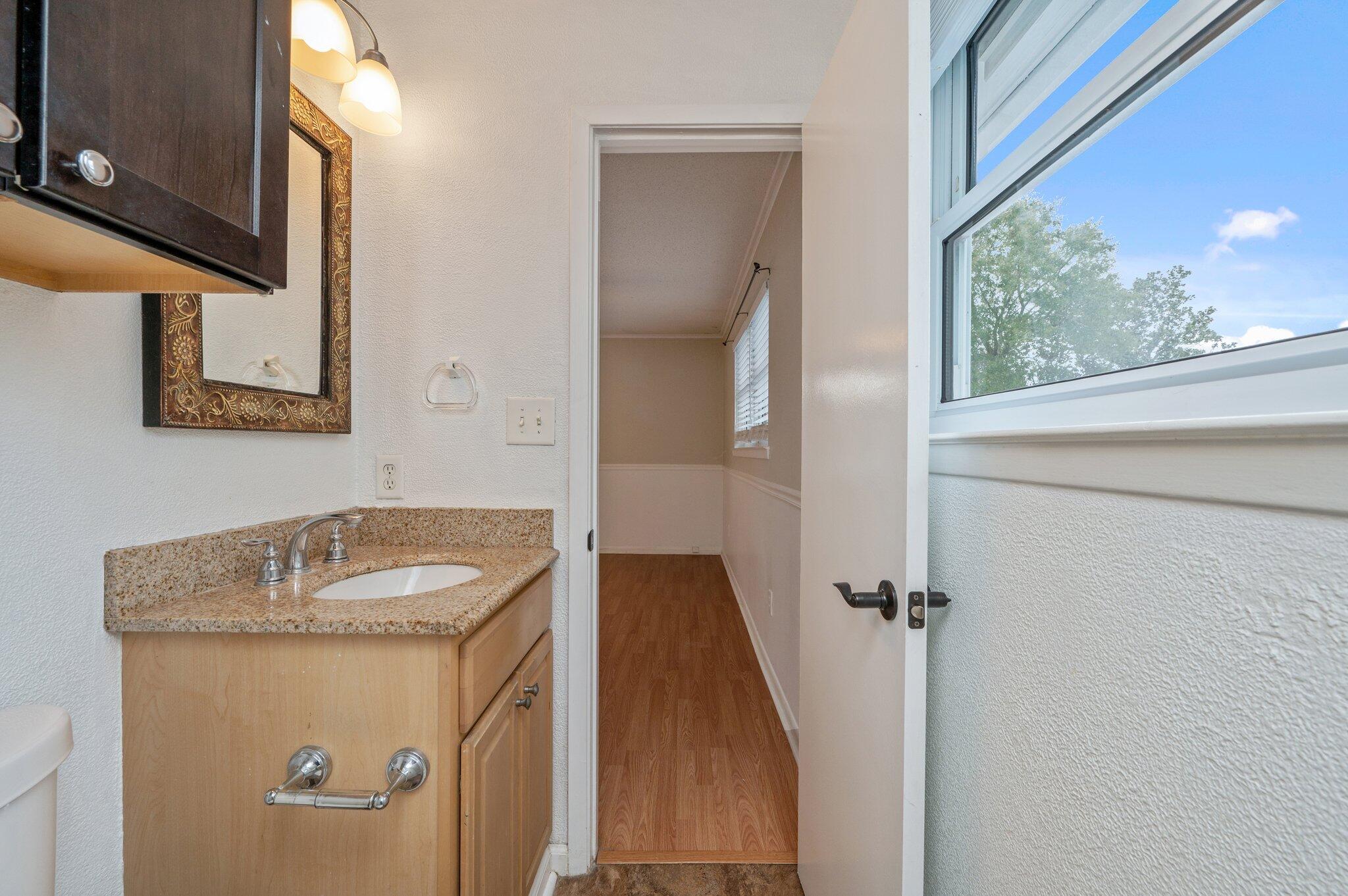 CREEKSIDE 3 - Residential Lease