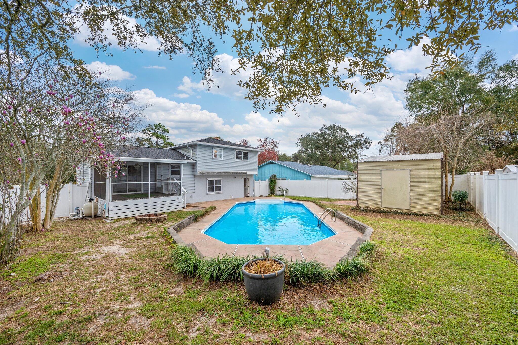 CREEKSIDE 3 - Residential Lease