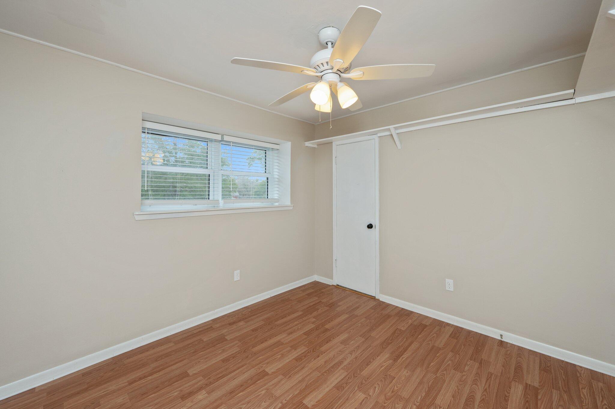 CREEKSIDE 3 - Residential Lease