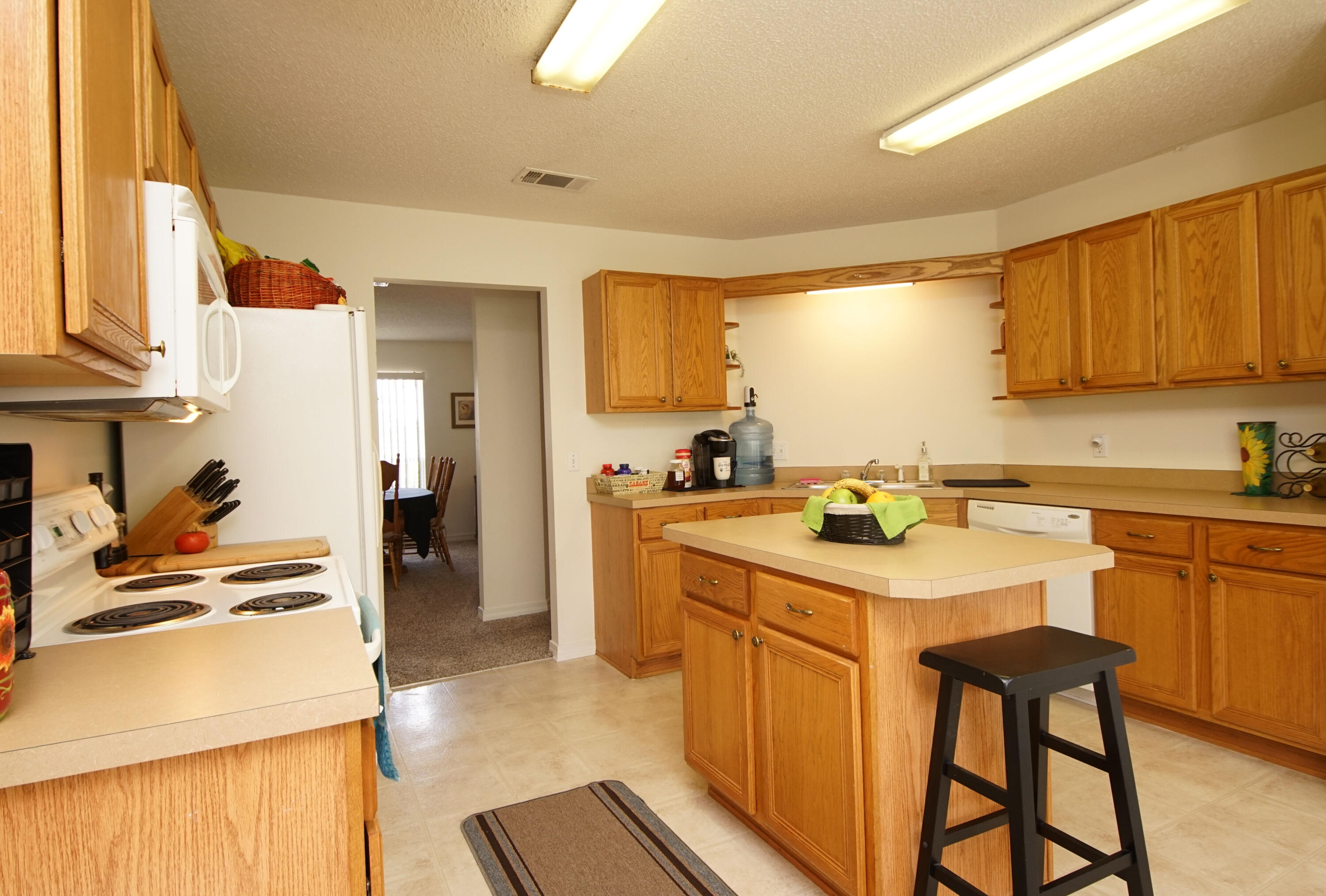 WESTVIEW ESTATES - Residential