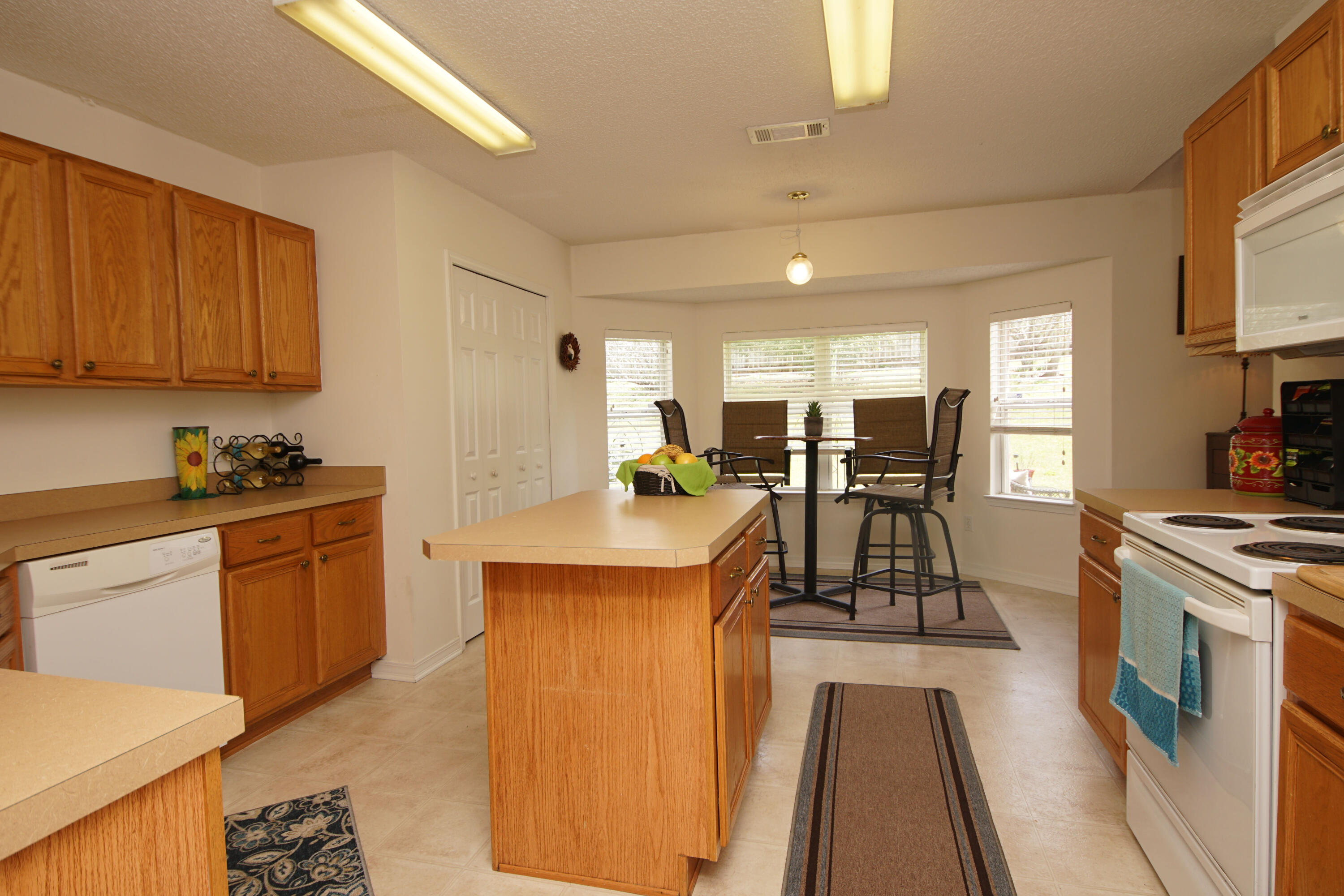 WESTVIEW ESTATES - Residential