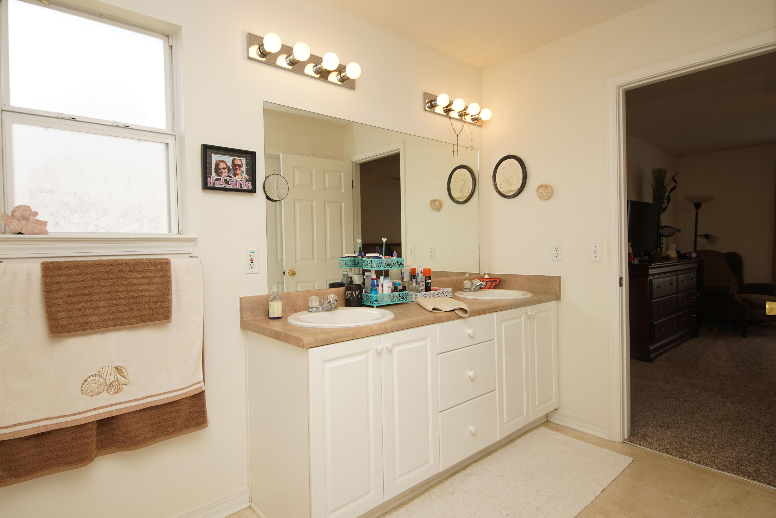 WESTVIEW ESTATES - Residential