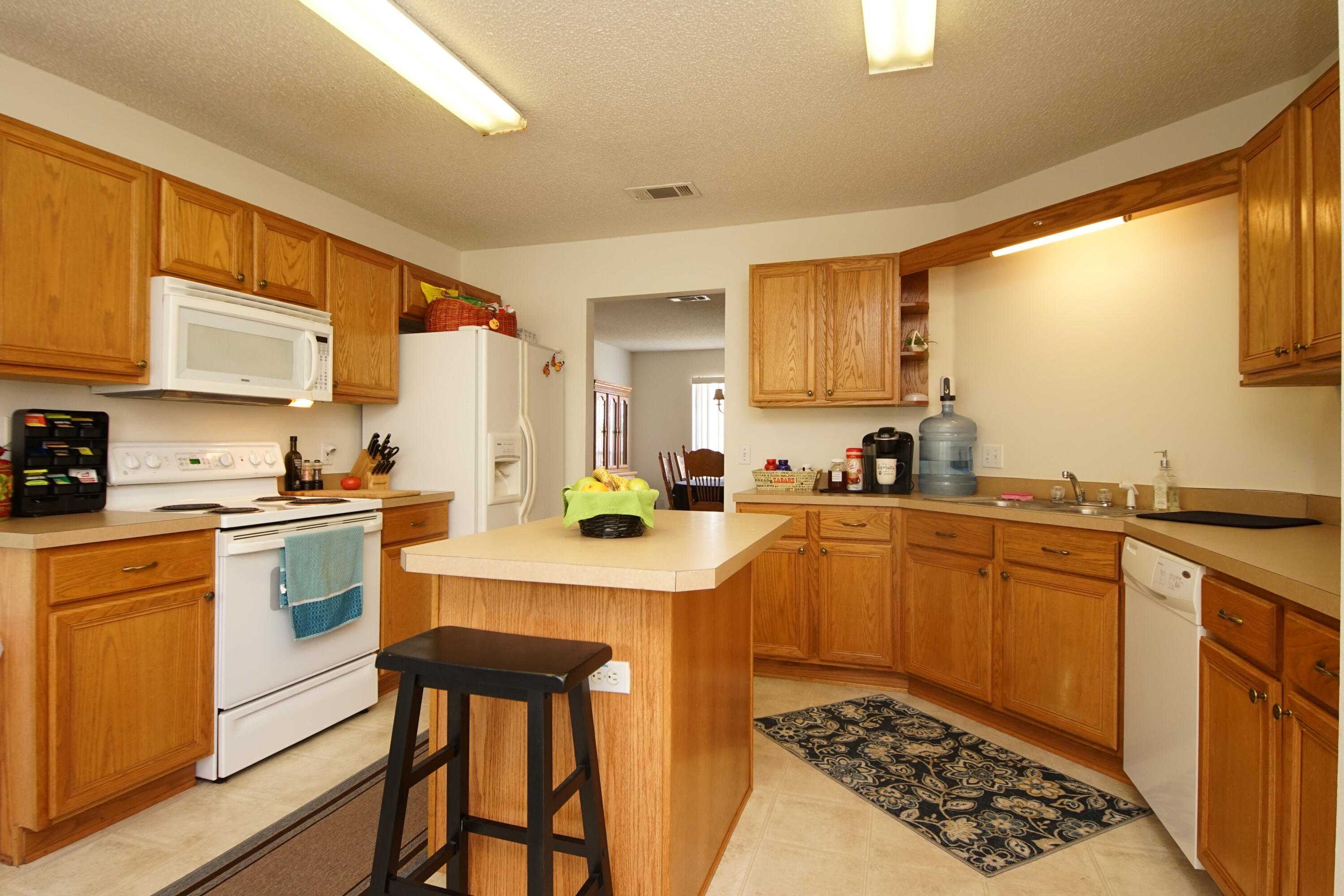 WESTVIEW ESTATES - Residential