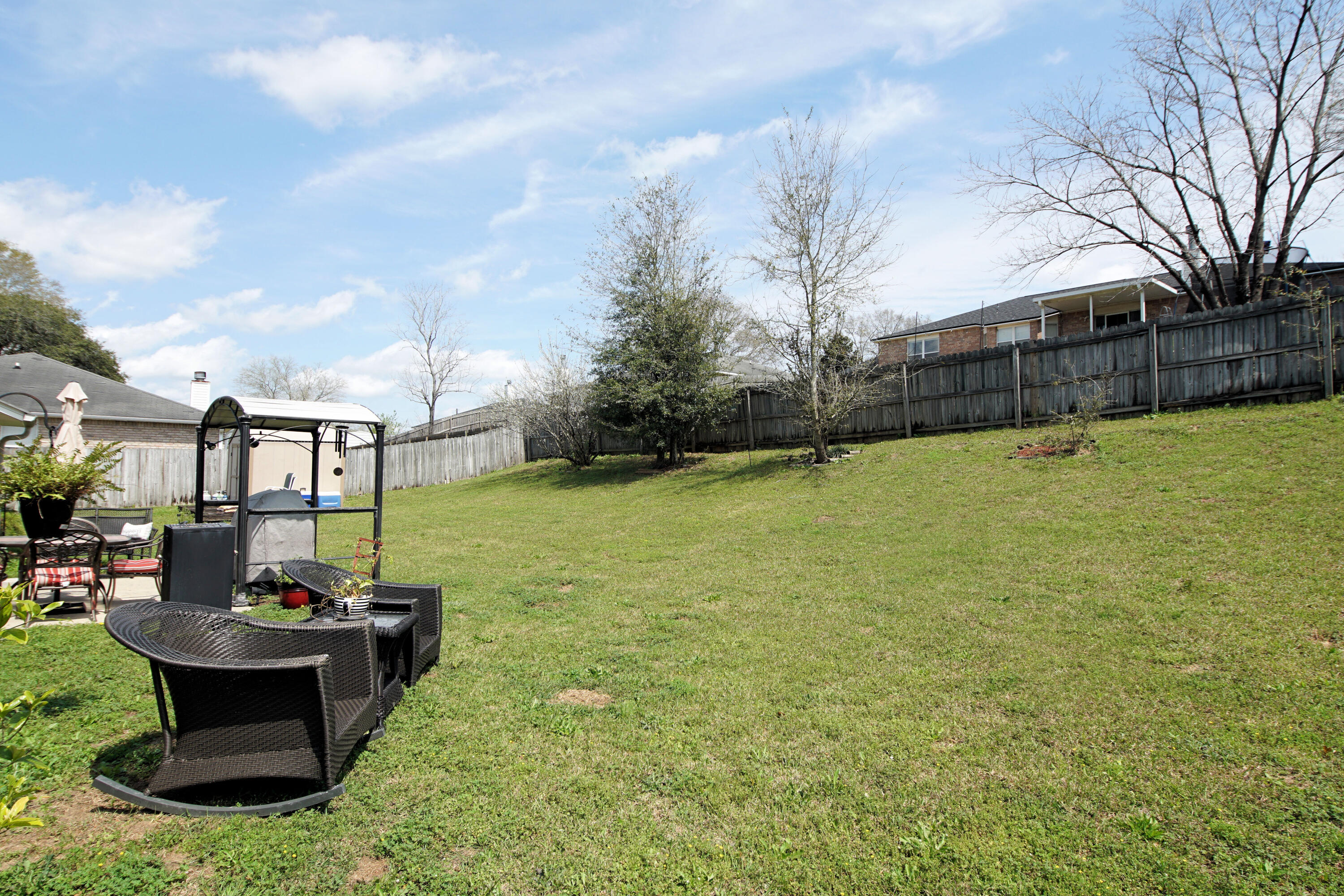 WESTVIEW ESTATES - Residential