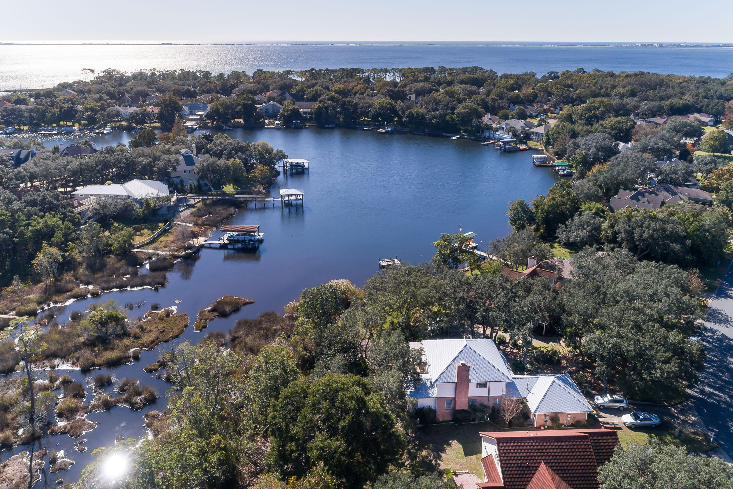 LAKE POINTE - Residential