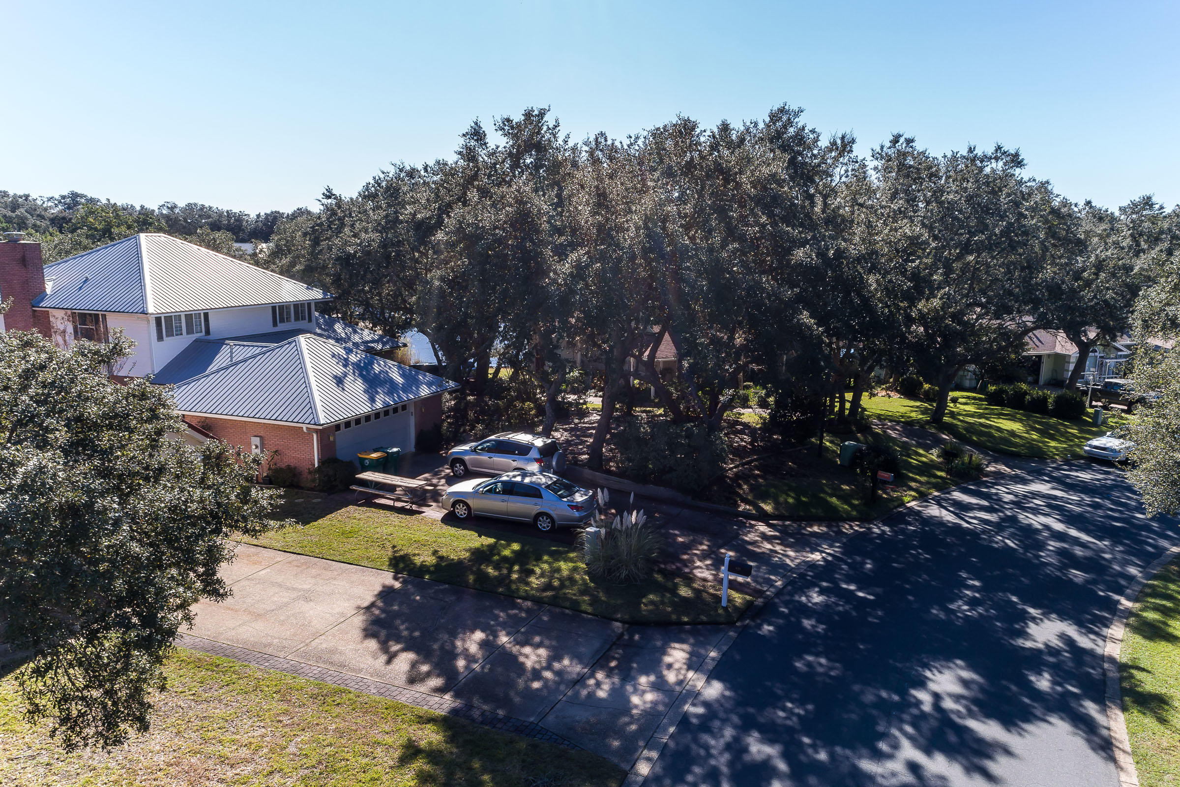 LAKE POINTE - Residential