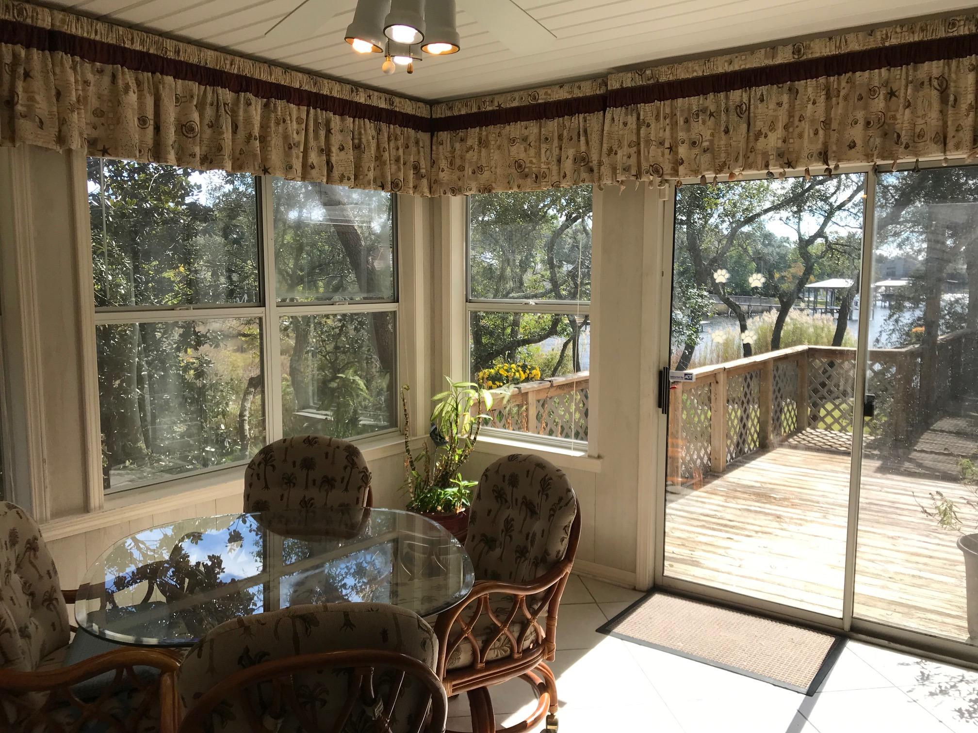 LAKE POINTE - Residential