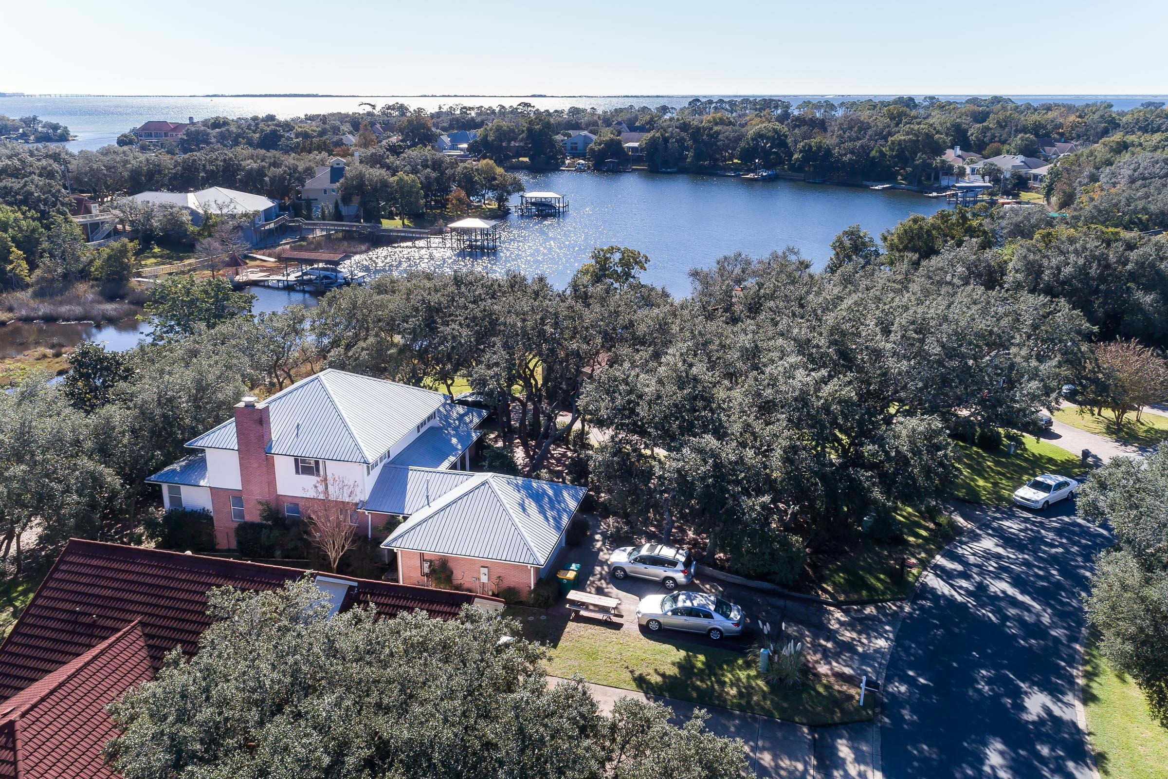 LAKE POINTE - Residential