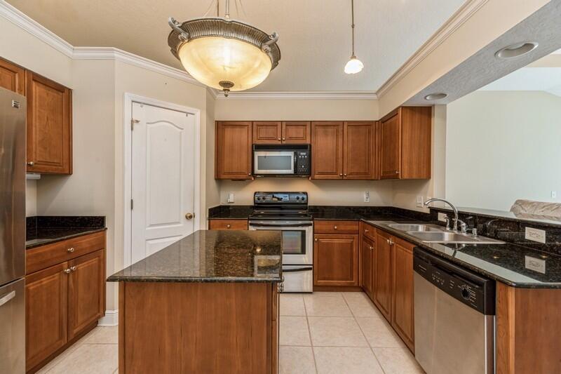 PALM HARBOR MARINA - Residential