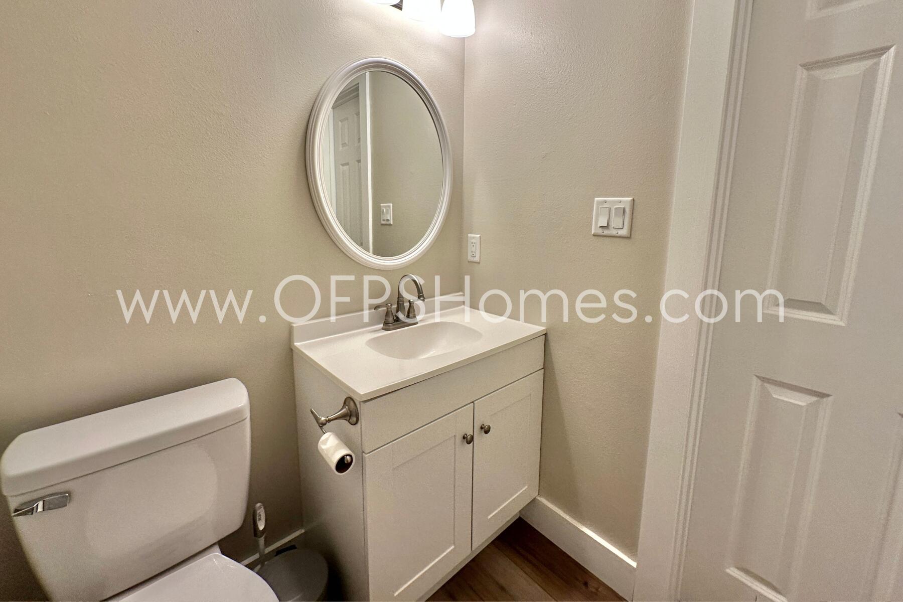 CASA LOMA S/D - Residential Lease