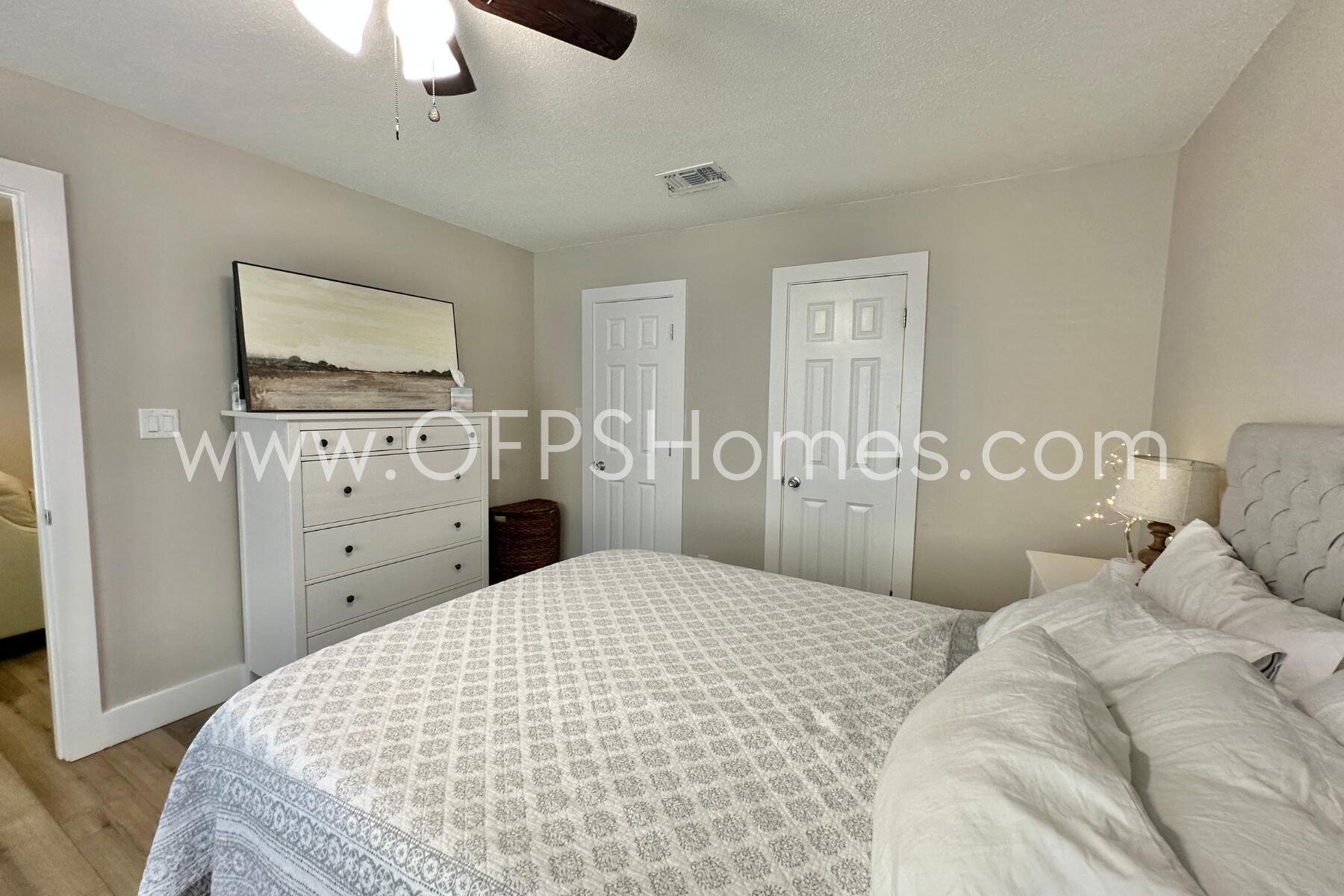 CASA LOMA S/D - Residential Lease