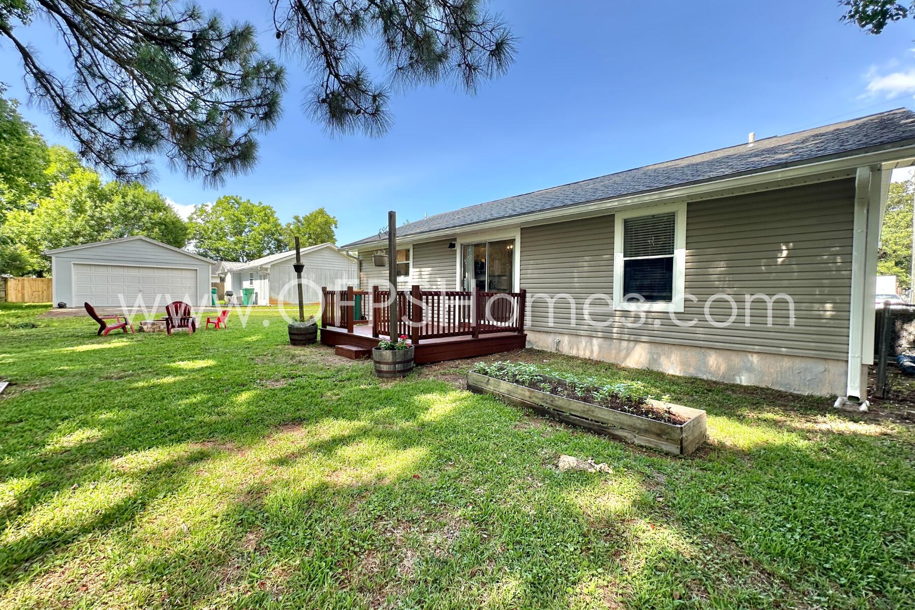 CASA LOMA S/D - Residential Lease