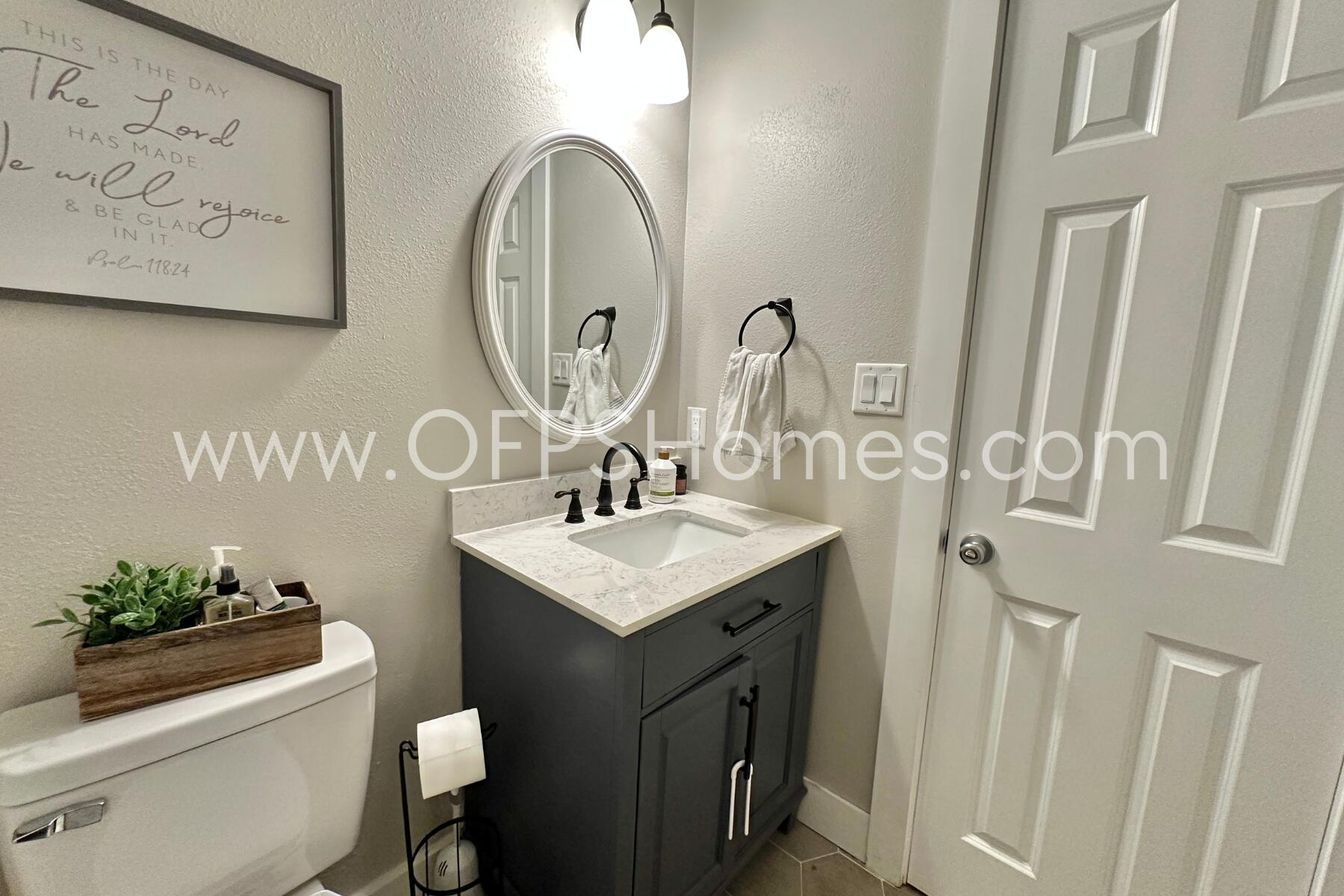 CASA LOMA S/D - Residential Lease