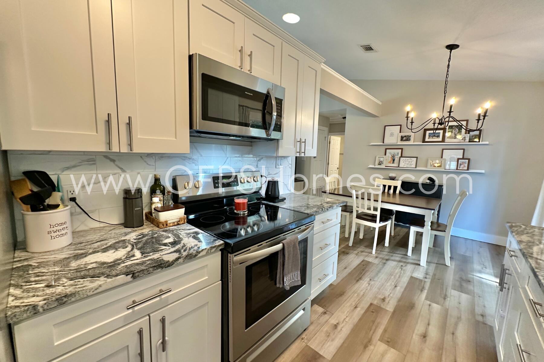 CASA LOMA S/D - Residential Lease