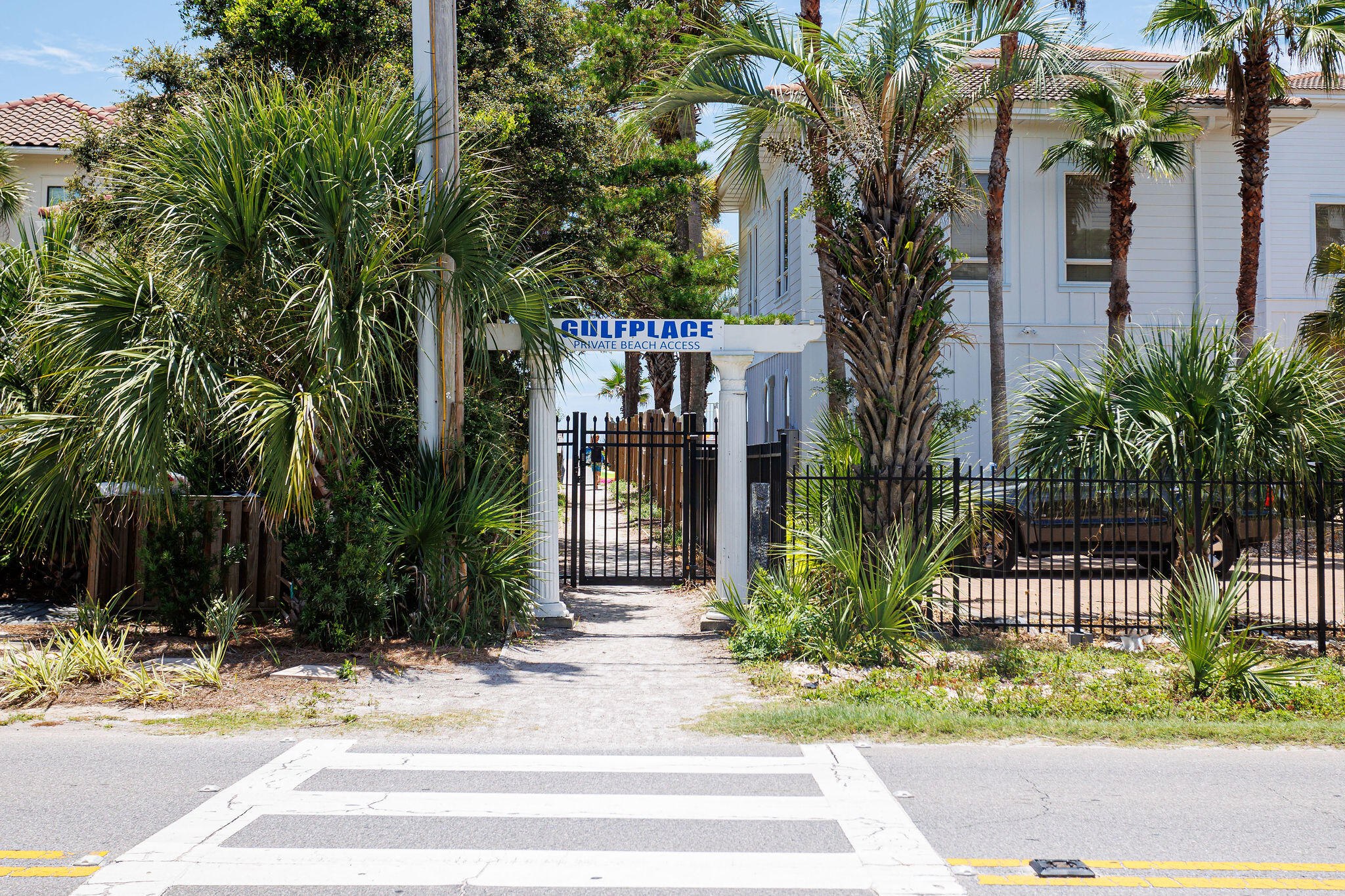 INN AT GULF PLACE - Residential