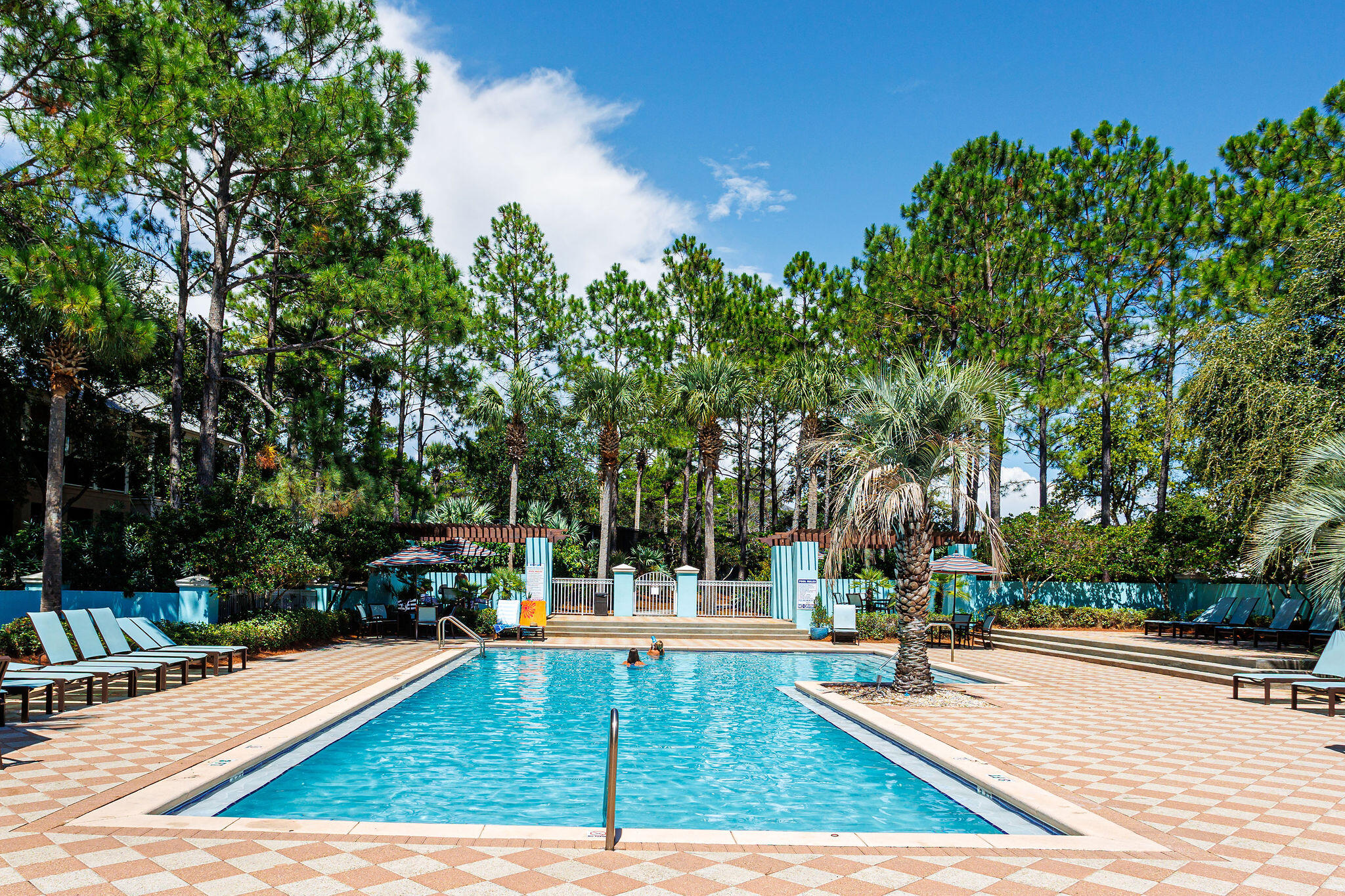 INN AT GULF PLACE - Residential