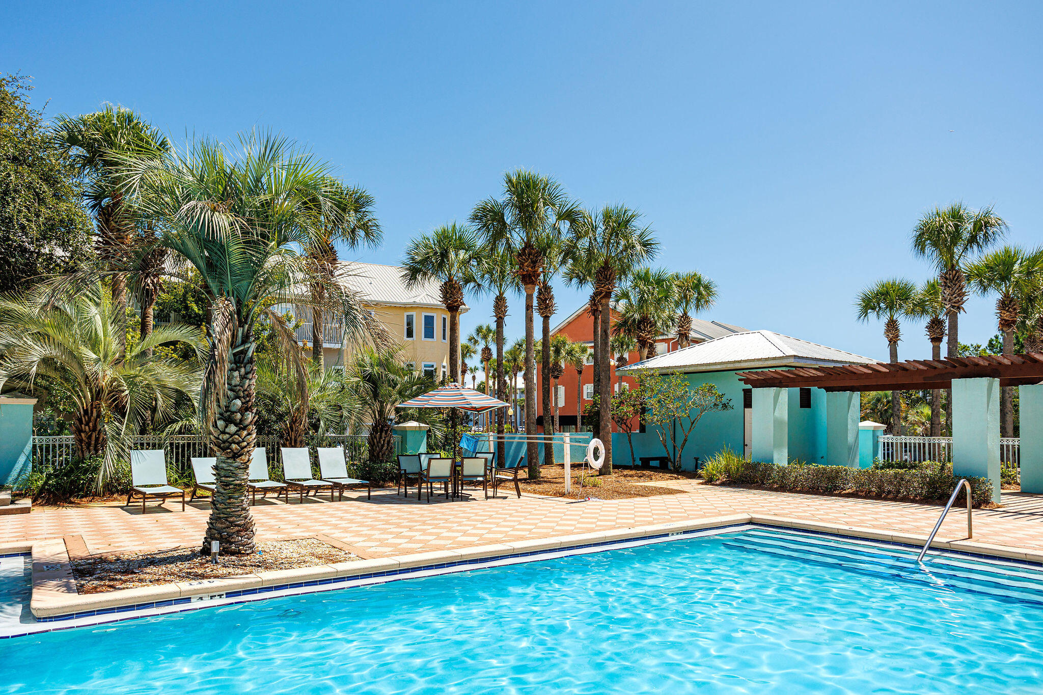 INN AT GULF PLACE - Residential