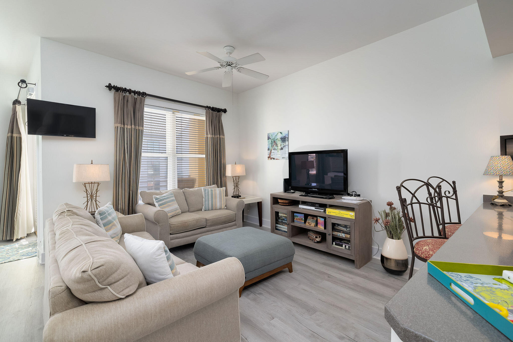 INN AT GULF PLACE - Residential