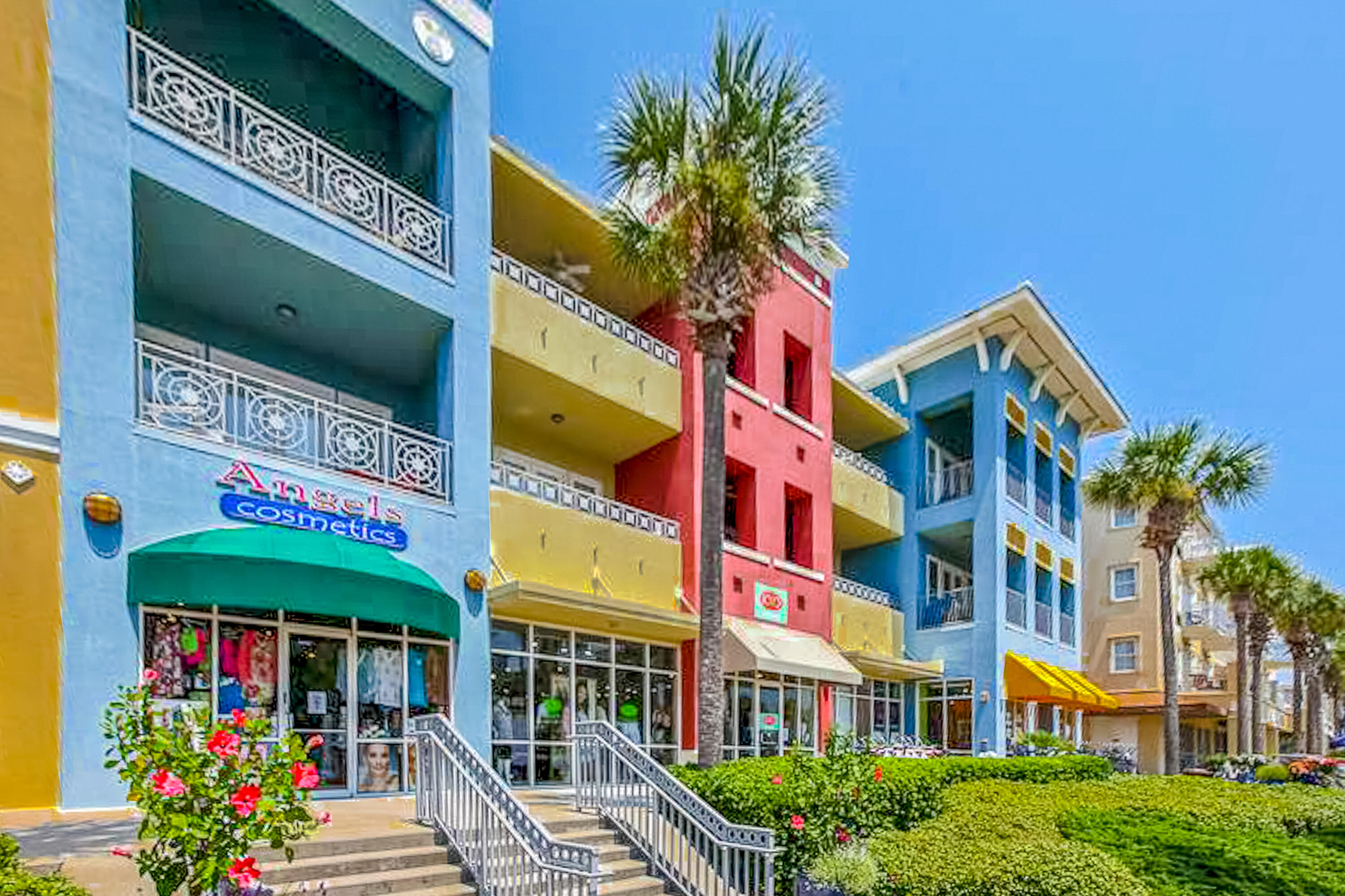 INN AT GULF PLACE - Residential