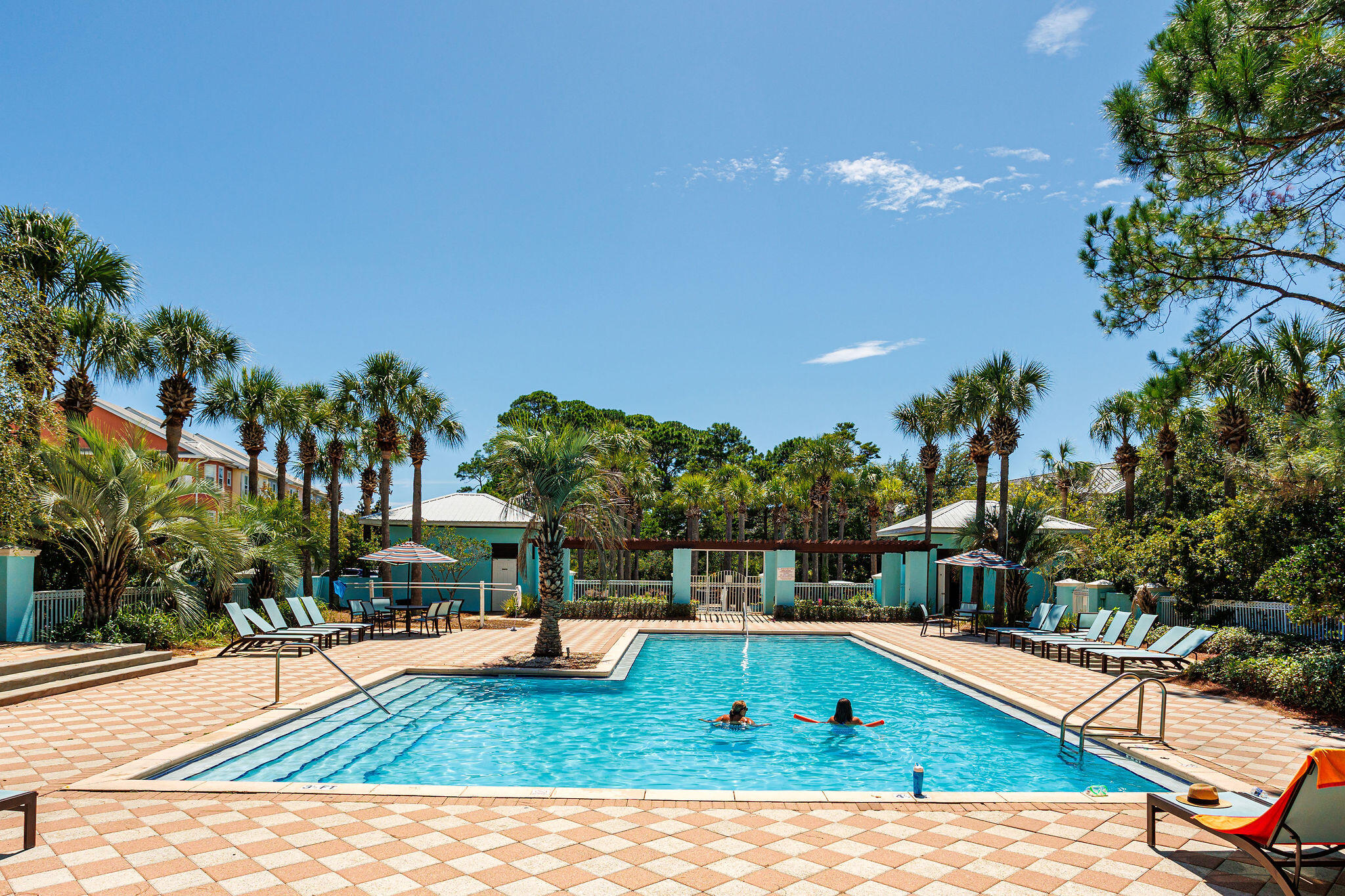 INN AT GULF PLACE - Residential