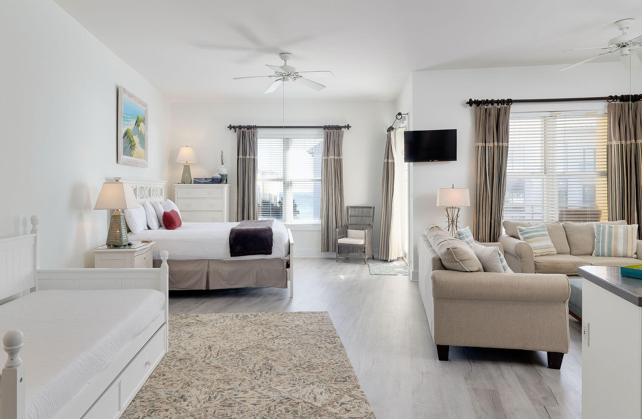 INN AT GULF PLACE - Residential