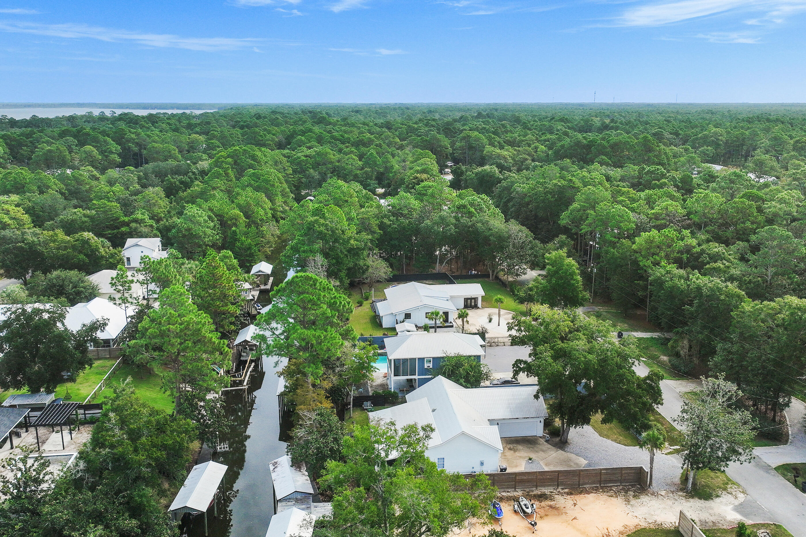 DAUGHETTES AMENDED - Residential