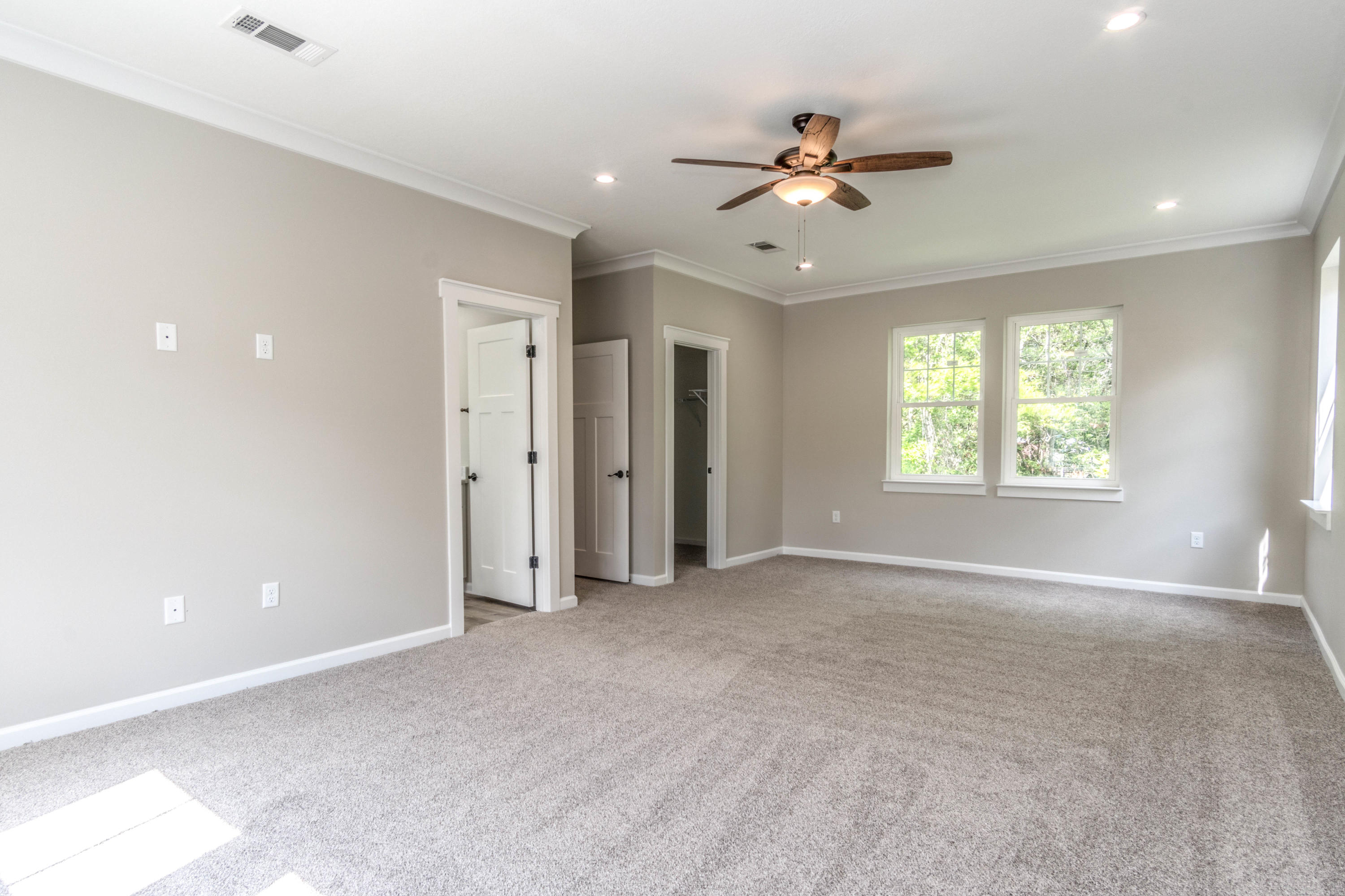 VALPARAISO PINECREST 5 - Residential